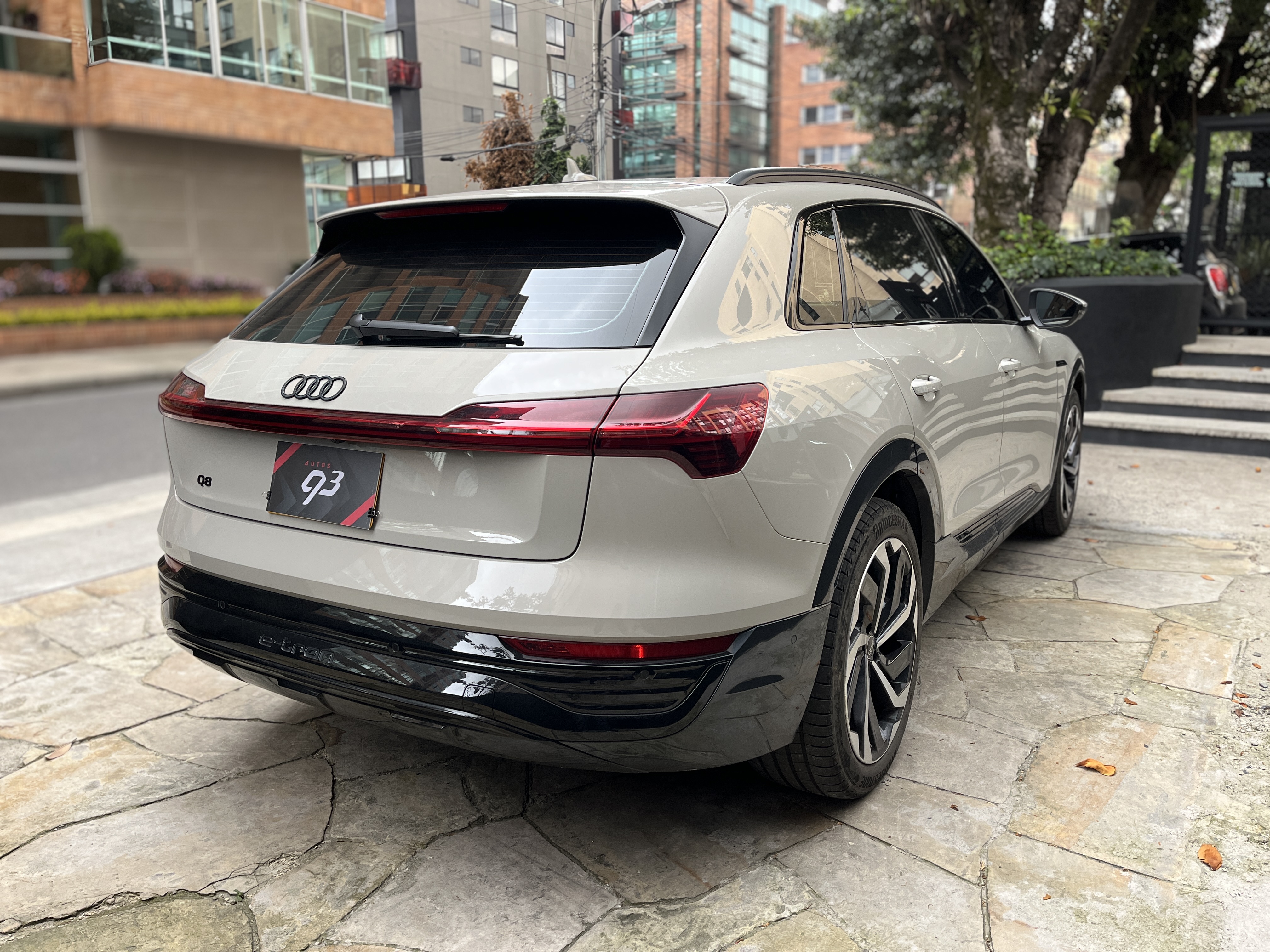 AUDI Q8 ETRON 2024