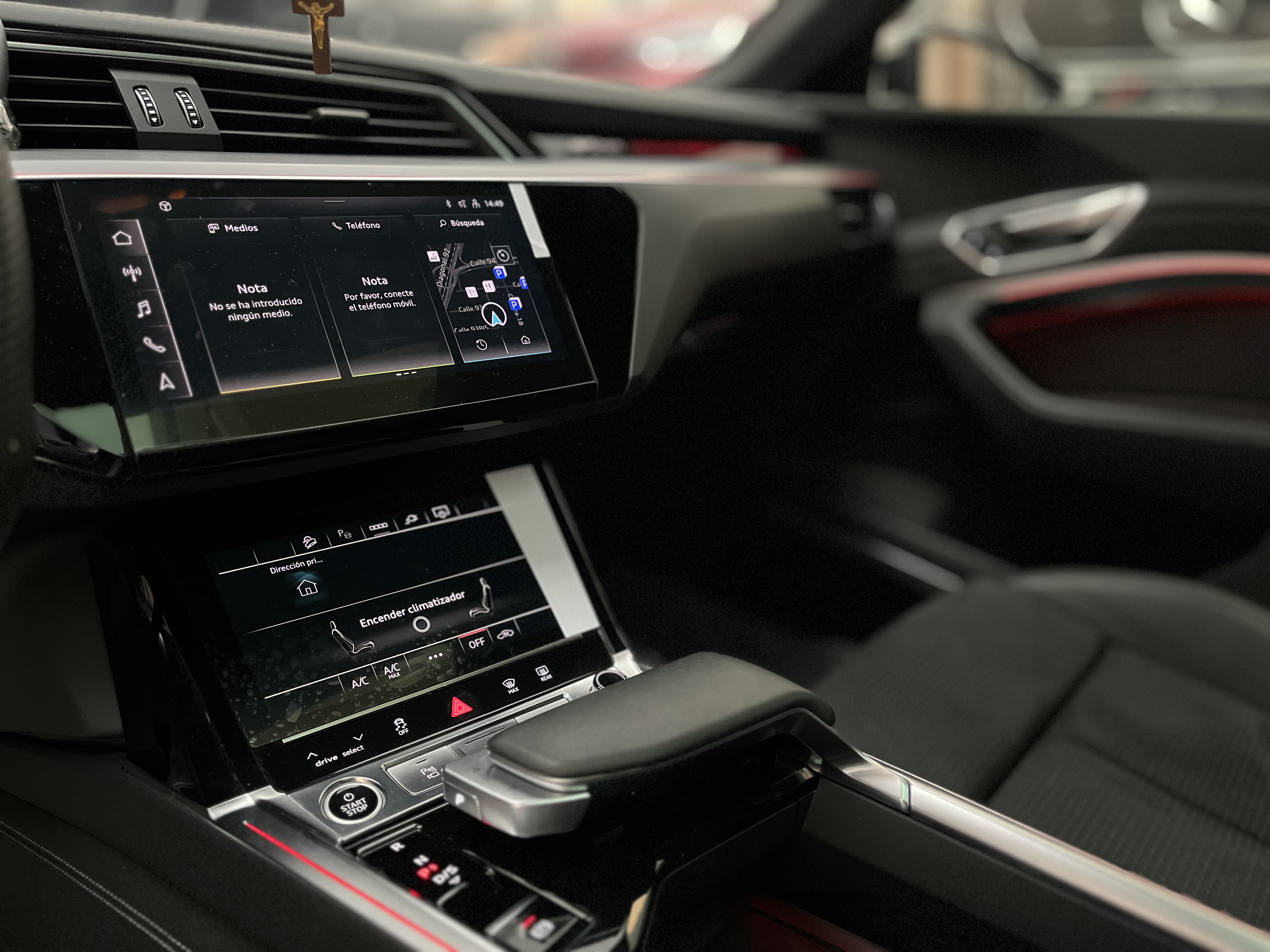AUDI Q8 ETRON 2024