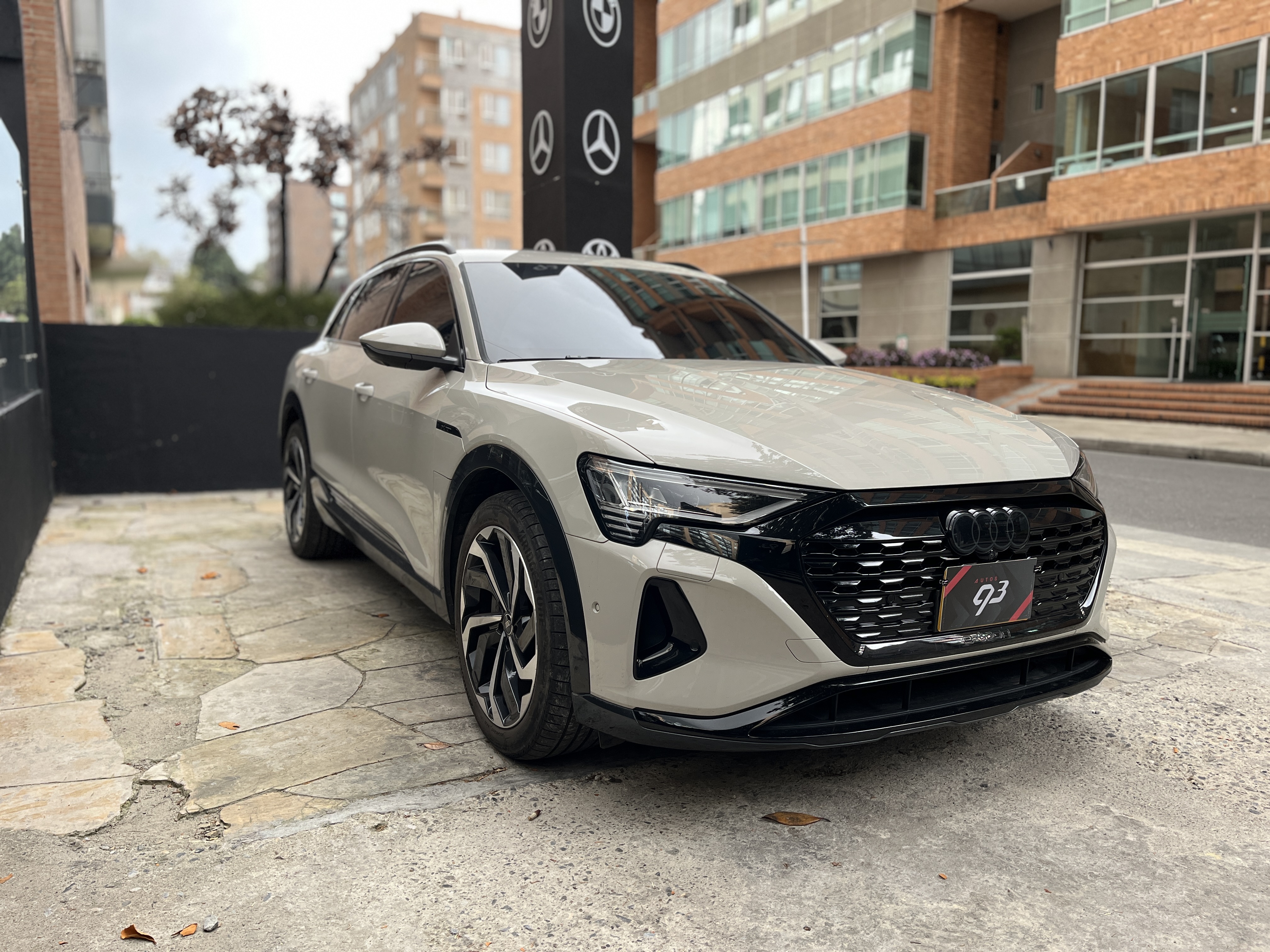 AUDI Q8 ETRON 2024