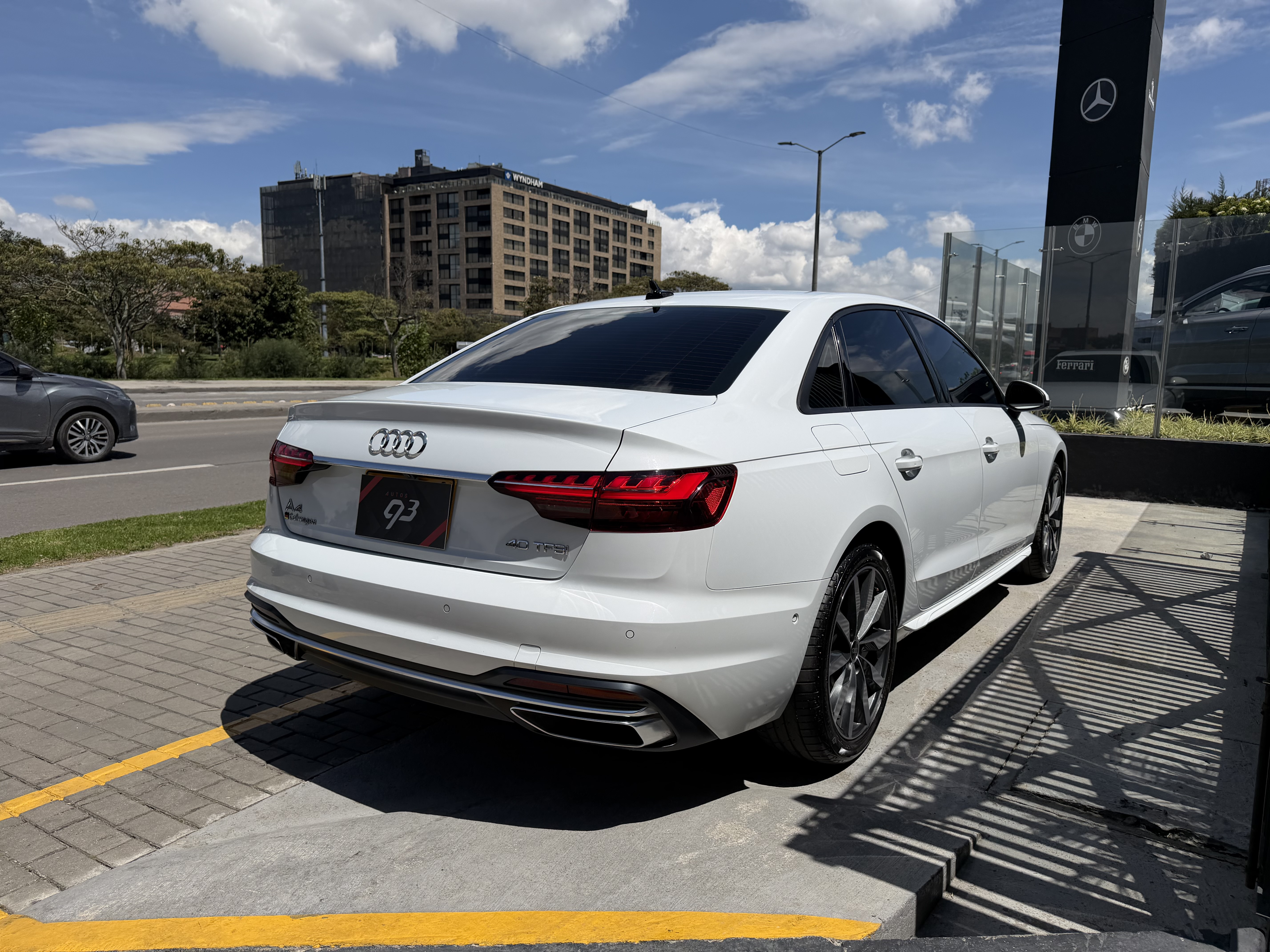 AUDI A4 UNIQUE EDITION 2023
