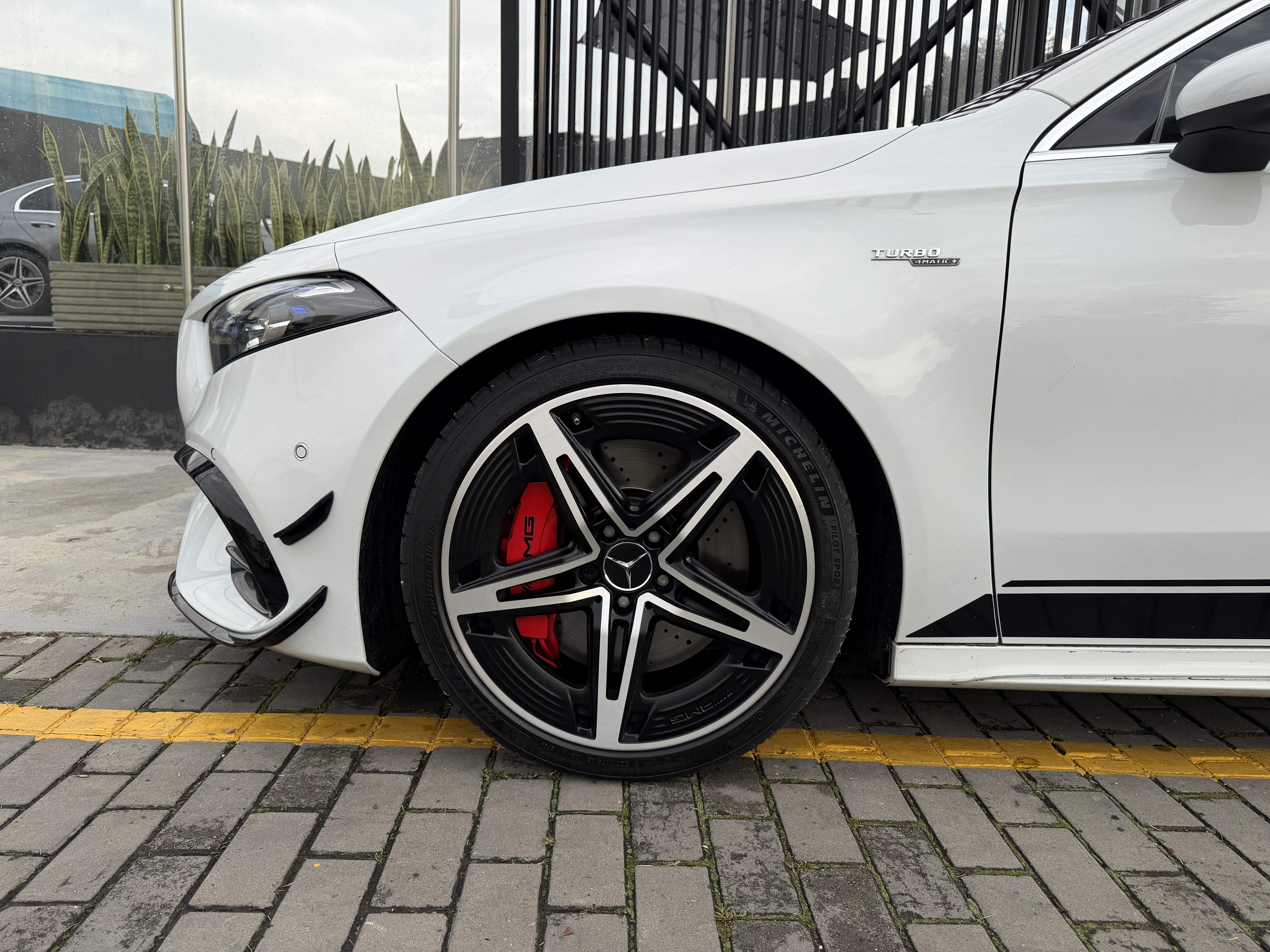 MERCEDES-BENZ A45 AMG A45S 2023