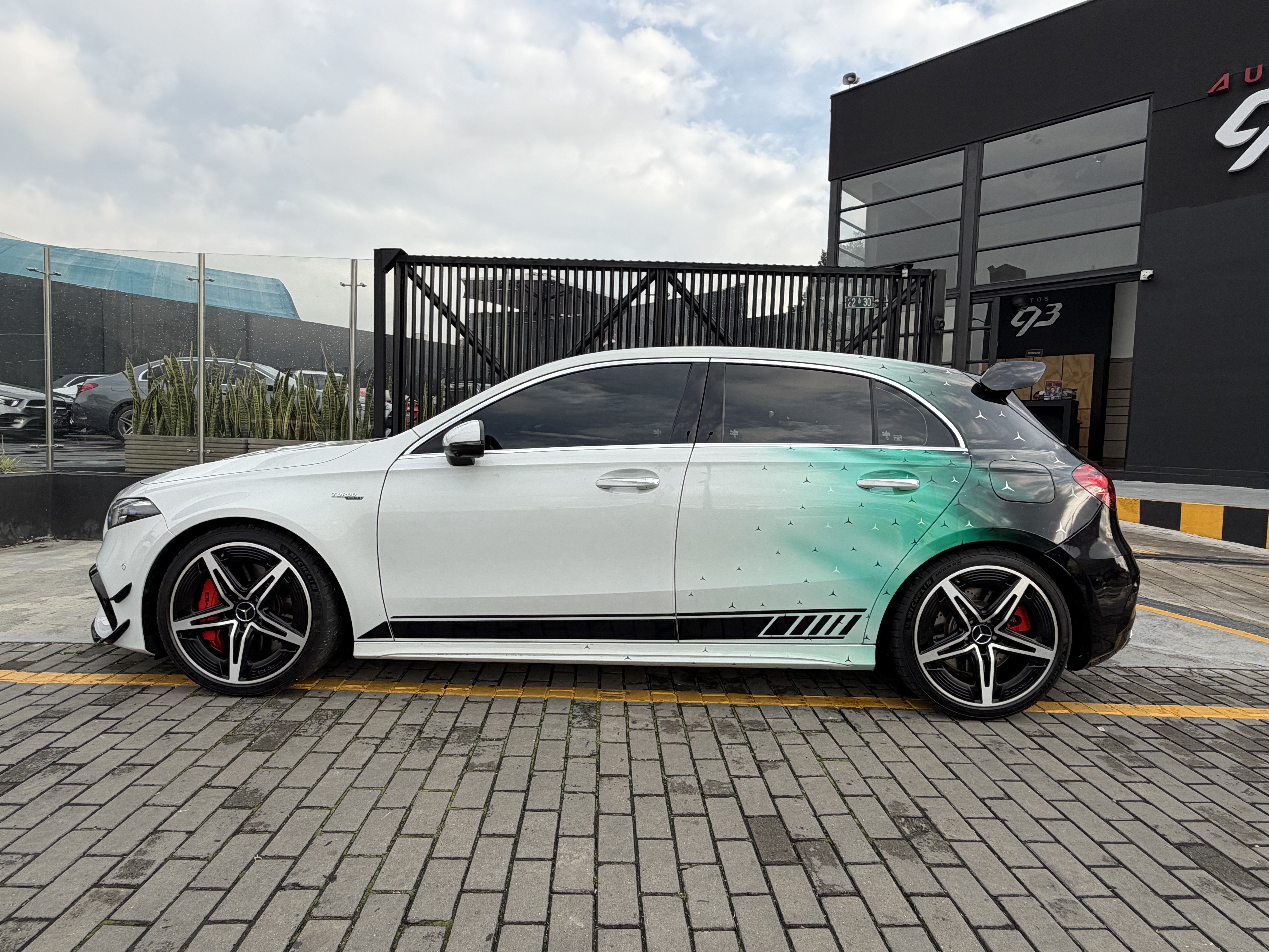 MERCEDES-BENZ A45 AMG A45S 2023