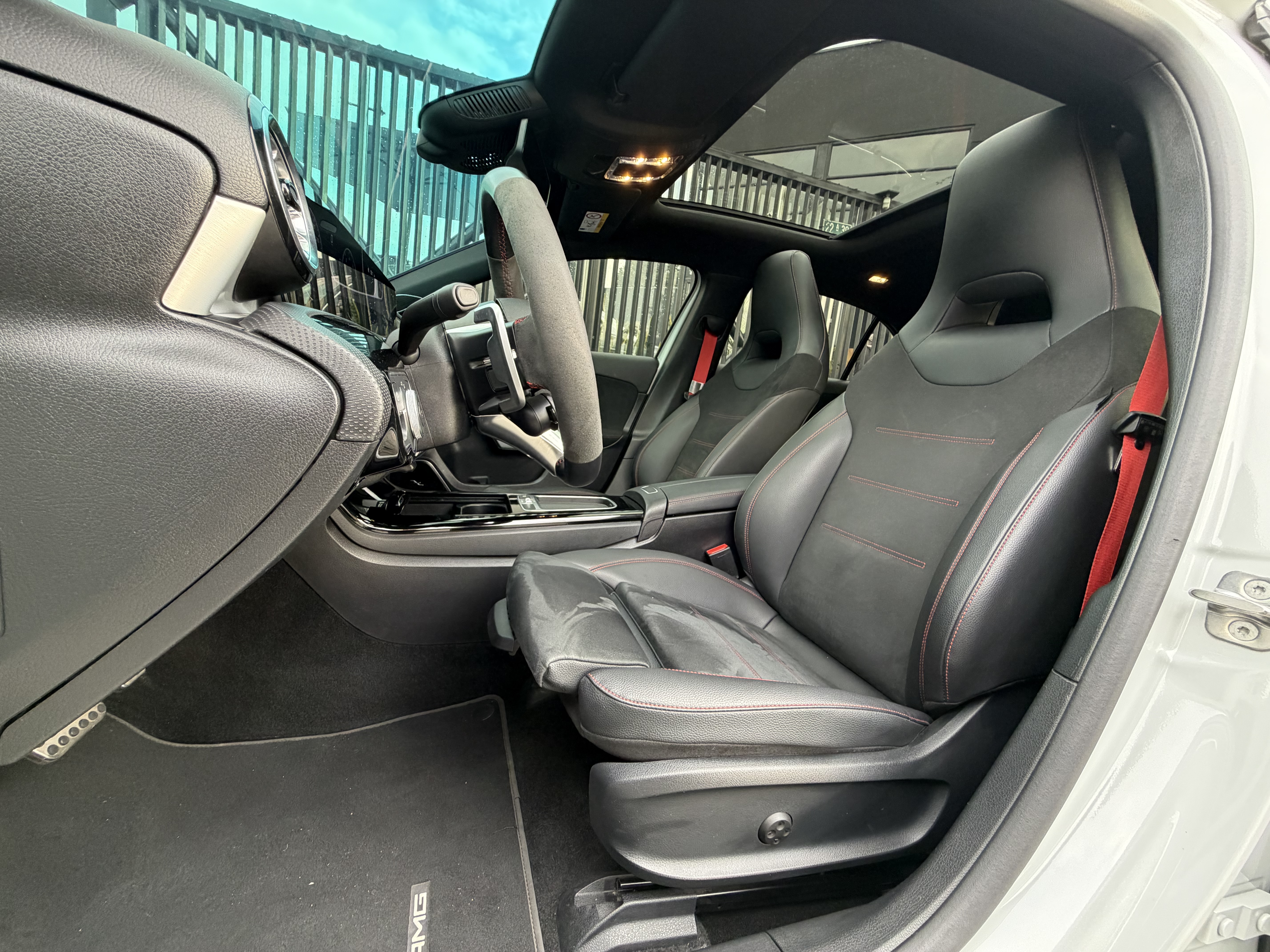 MERCEDES-BENZ A45 AMG A45S 2023
