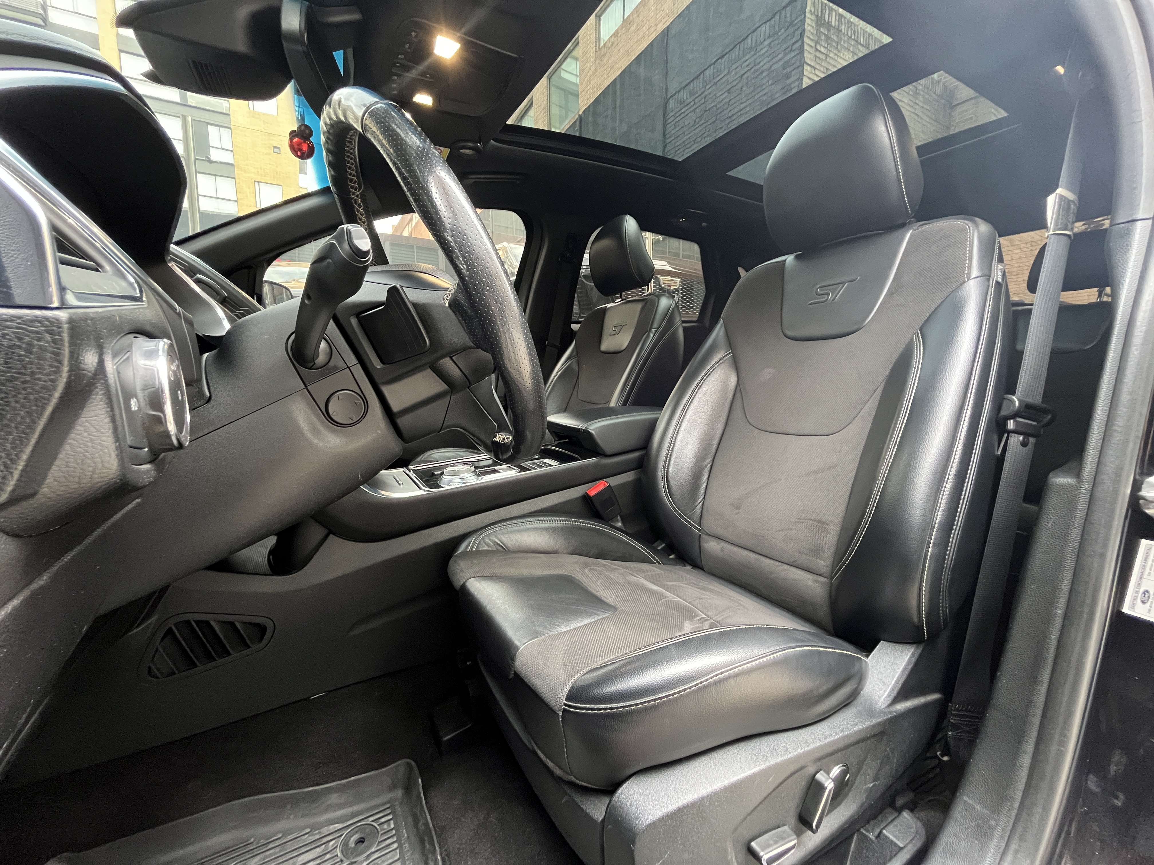 FORD EDGE ST 2019