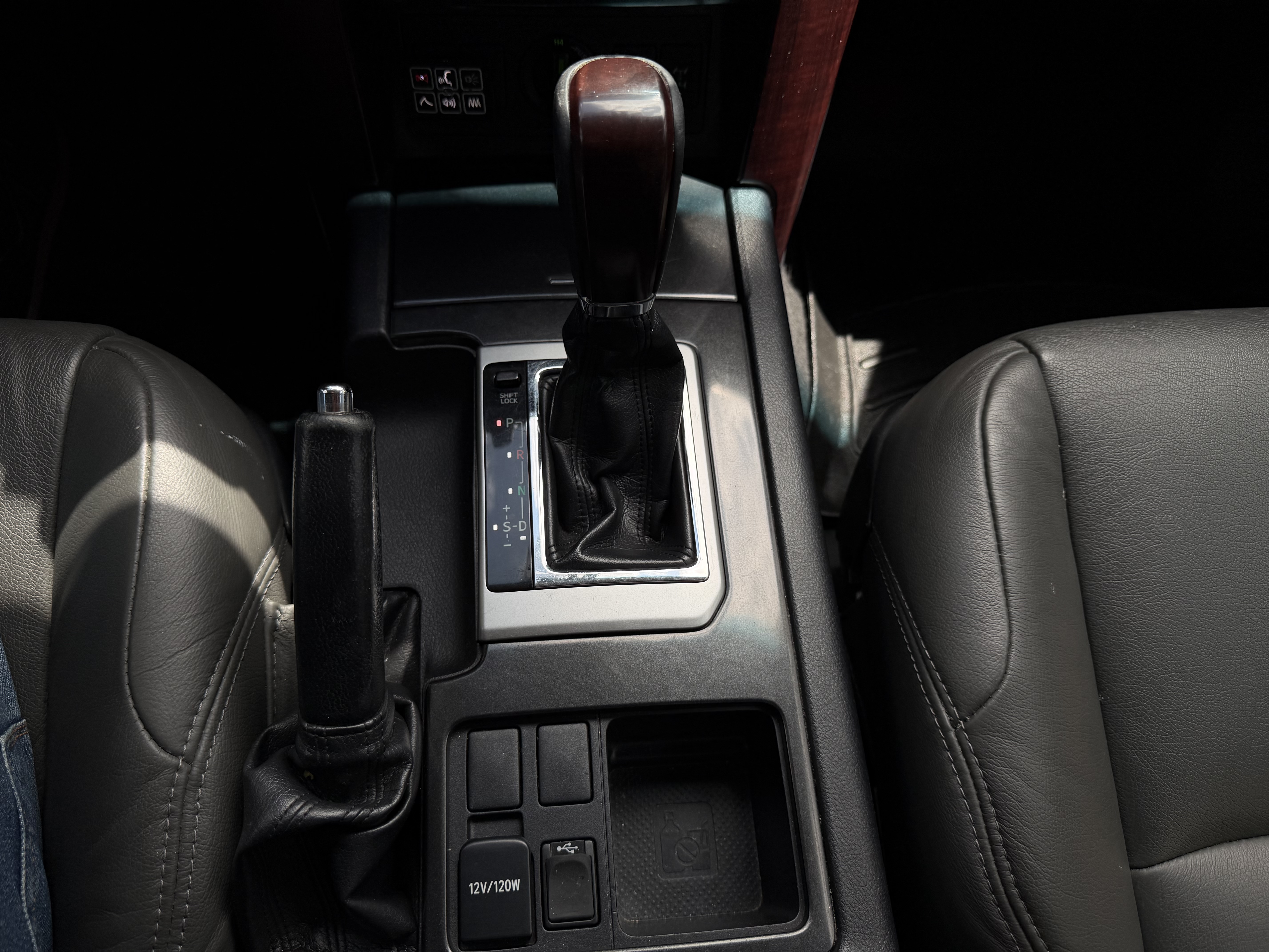 TOYOTA PRADO VX 2017