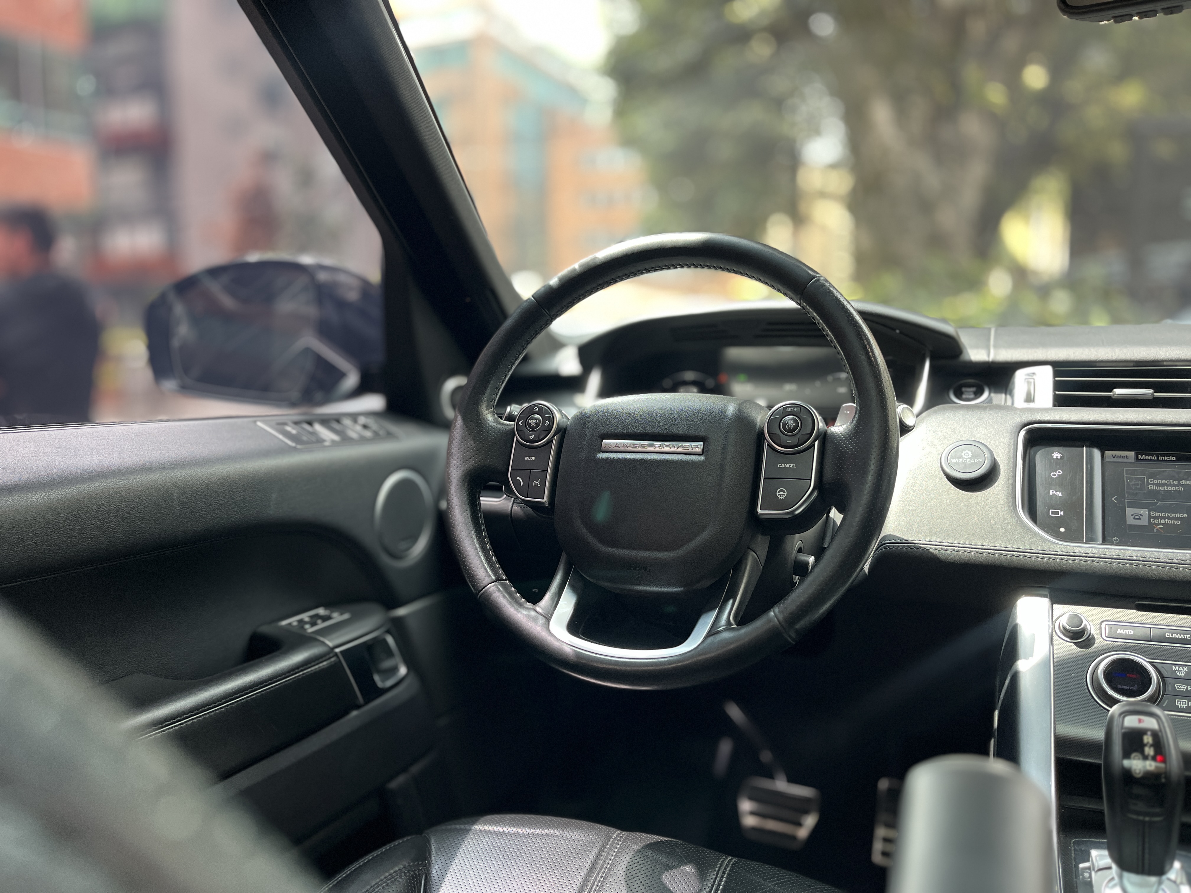 LAND ROVER EVOQUE RANGE ROVER SPORT 2016