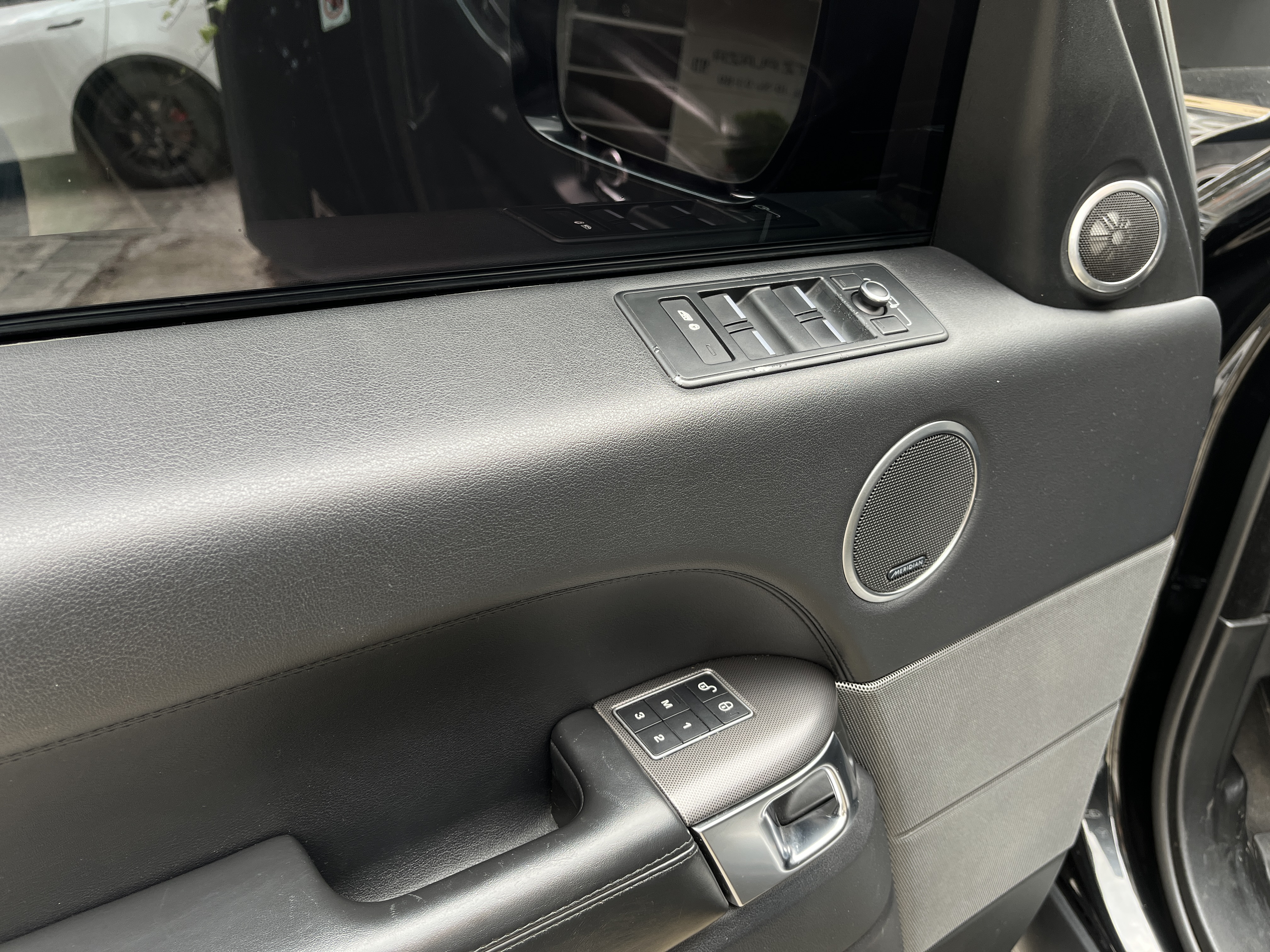 LAND ROVER EVOQUE RANGE ROVER SPORT 2016