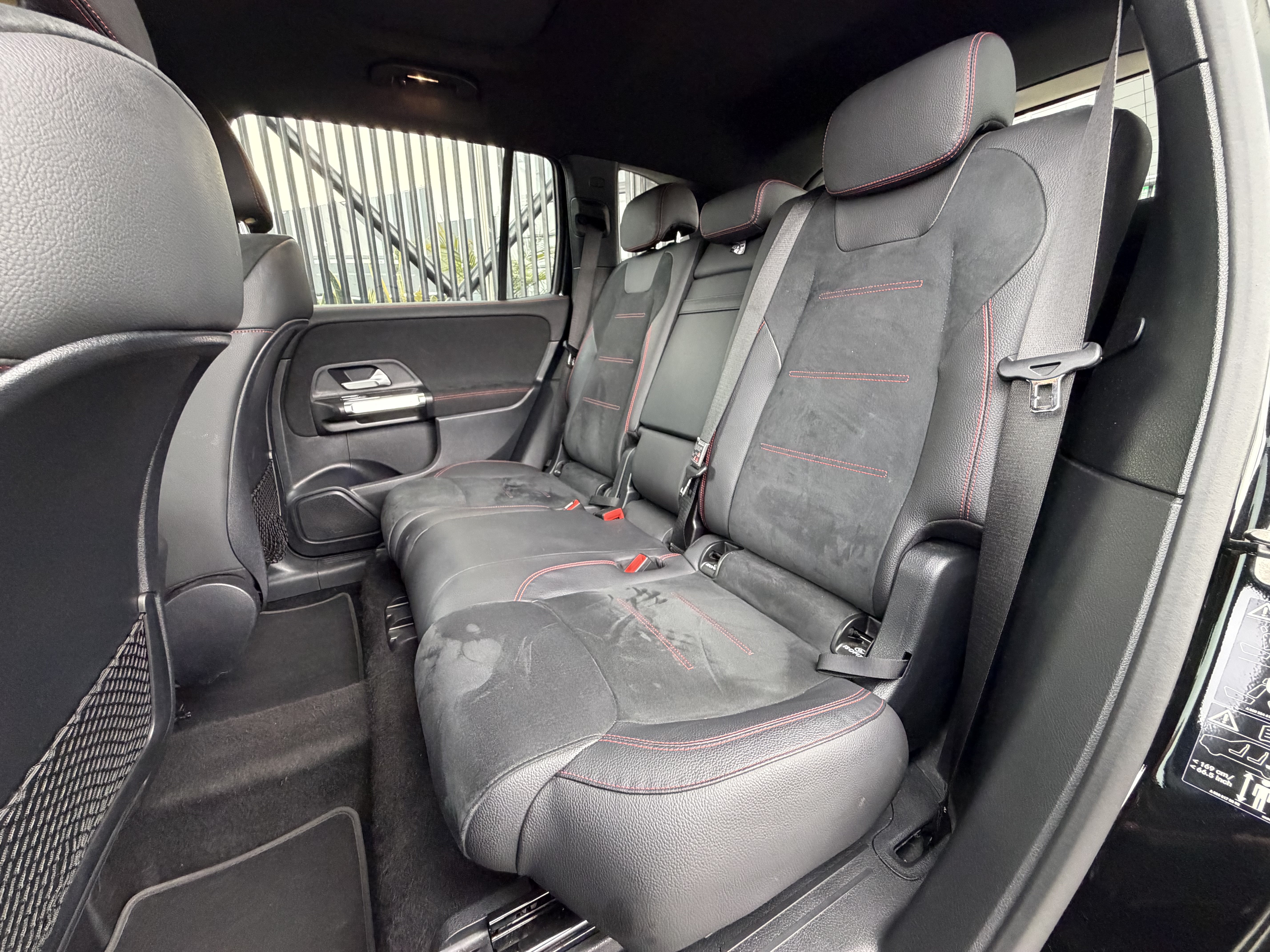 MERCEDES-BENZ GLB200 2024