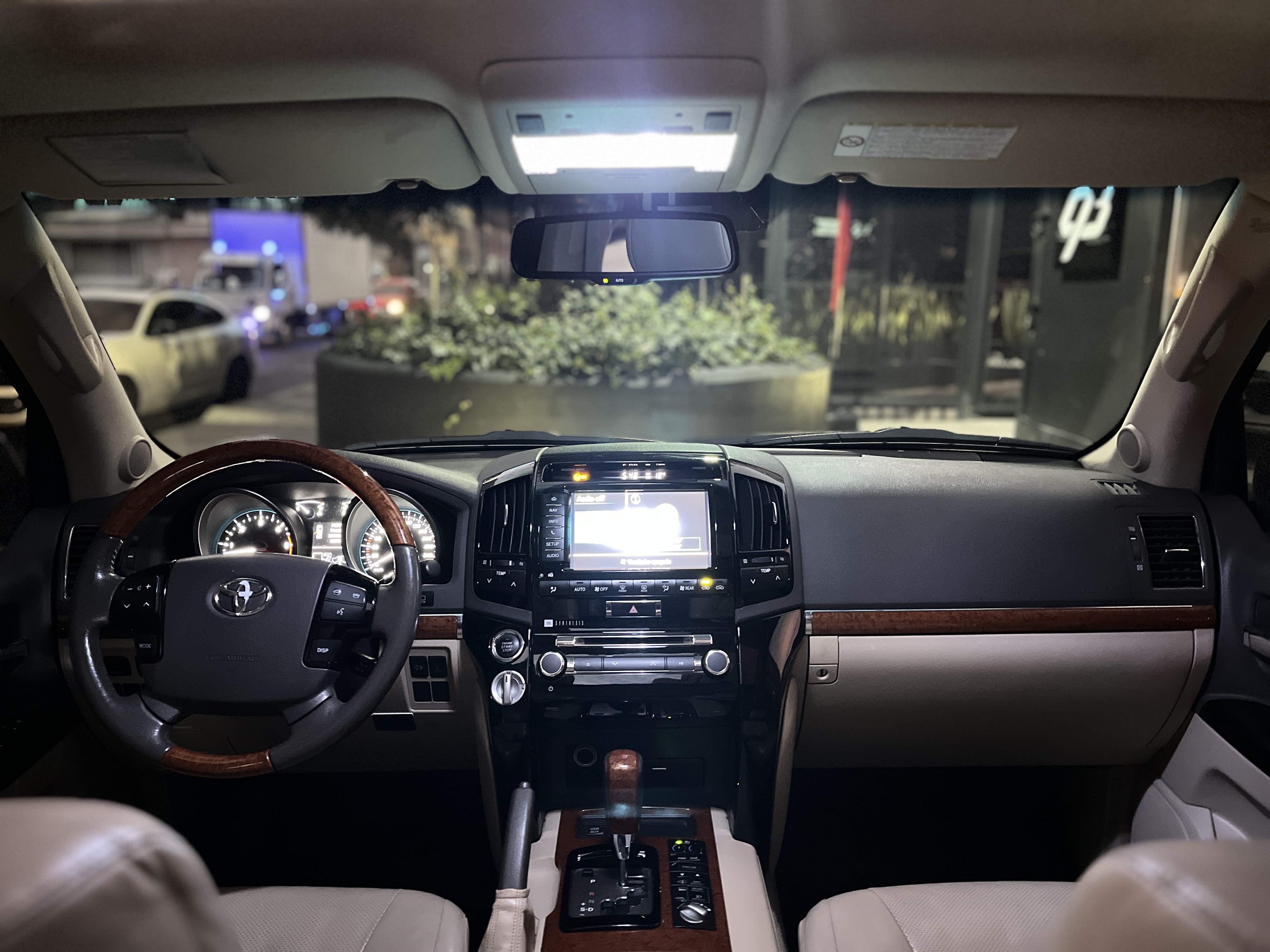TOYOTA LAND CRUISER 200 LC200 2013