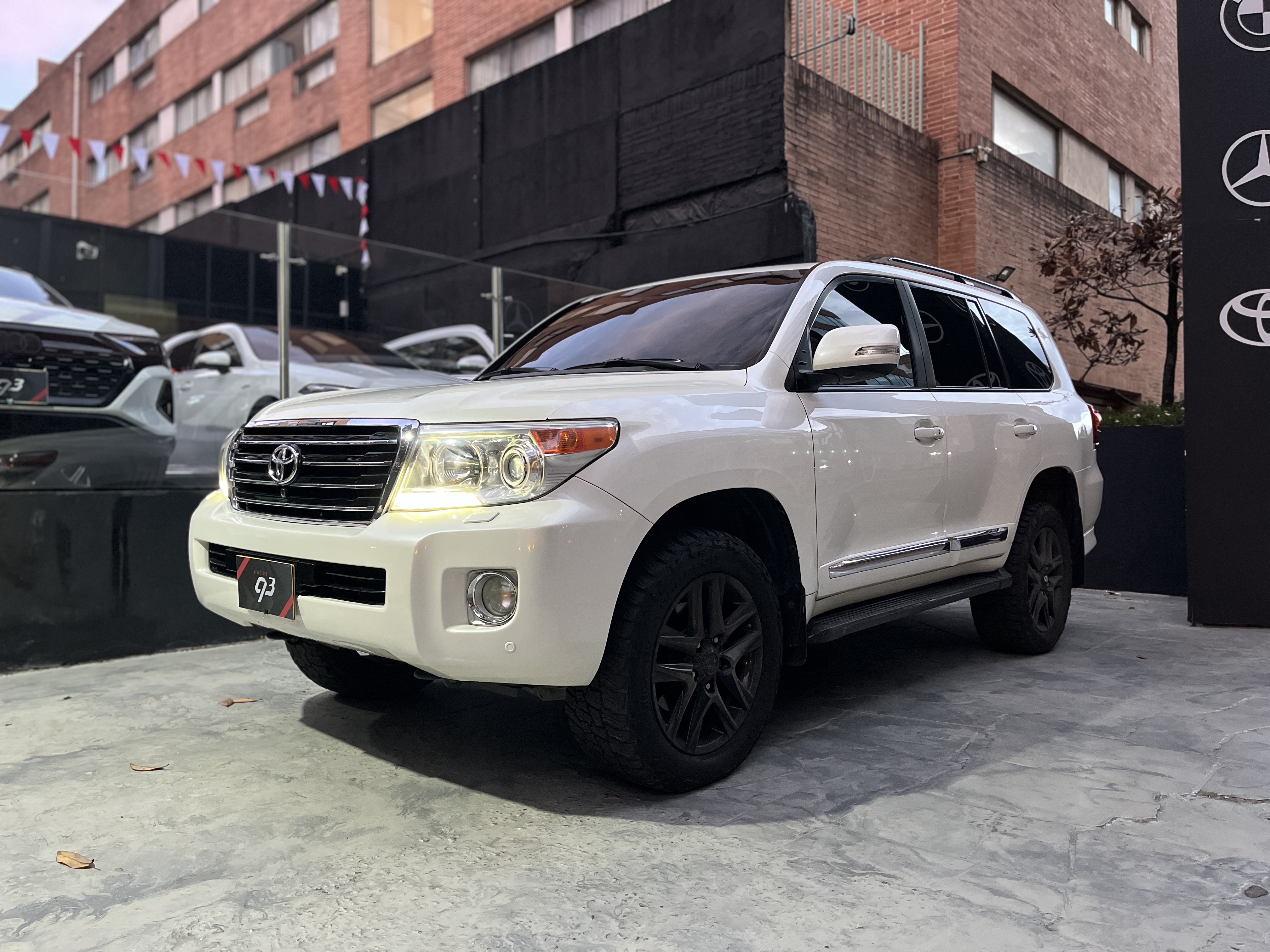 TOYOTA LAND CRUISER 200 LC200 2013