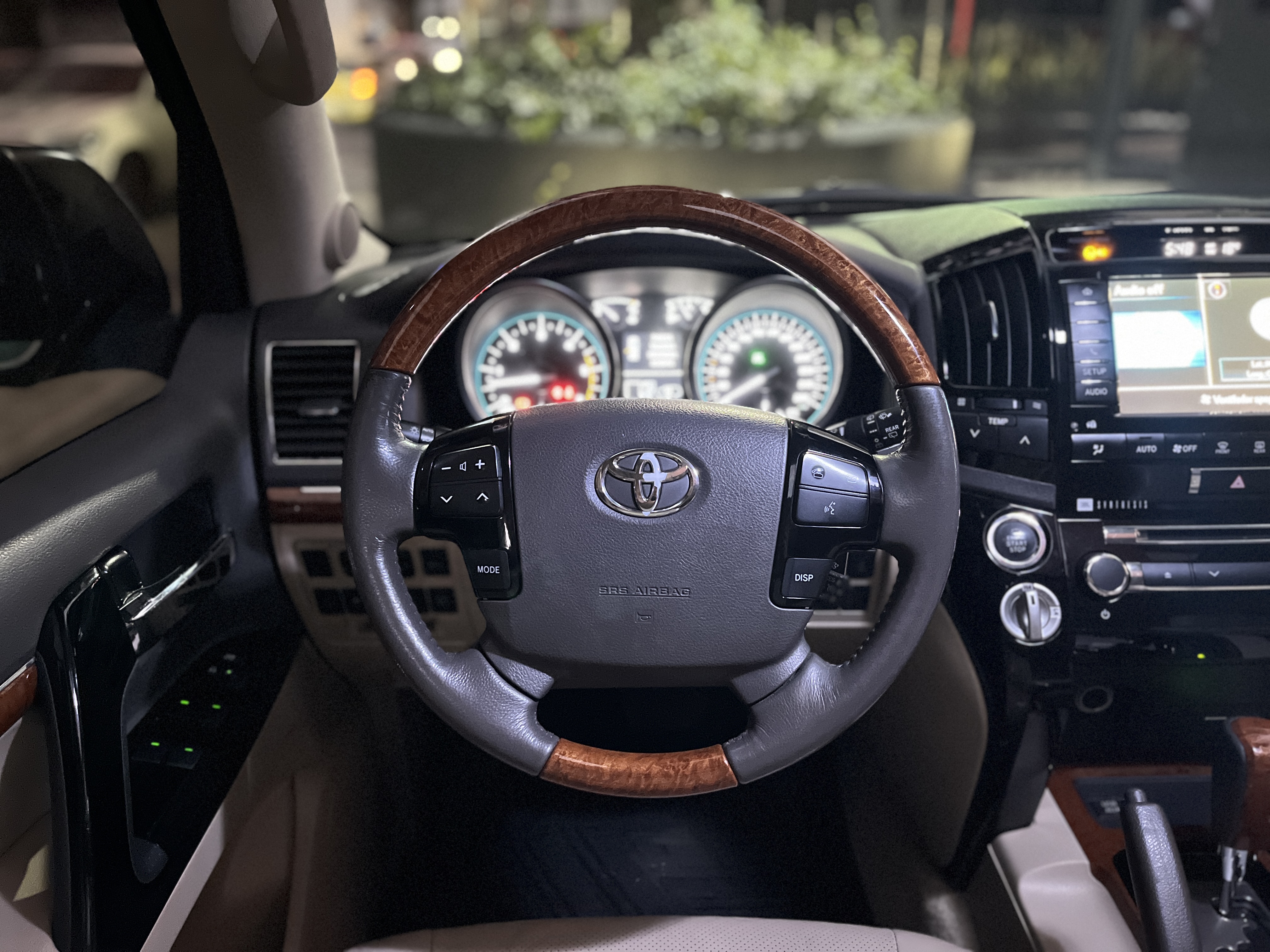 TOYOTA LAND CRUISER 200 LC200 2013