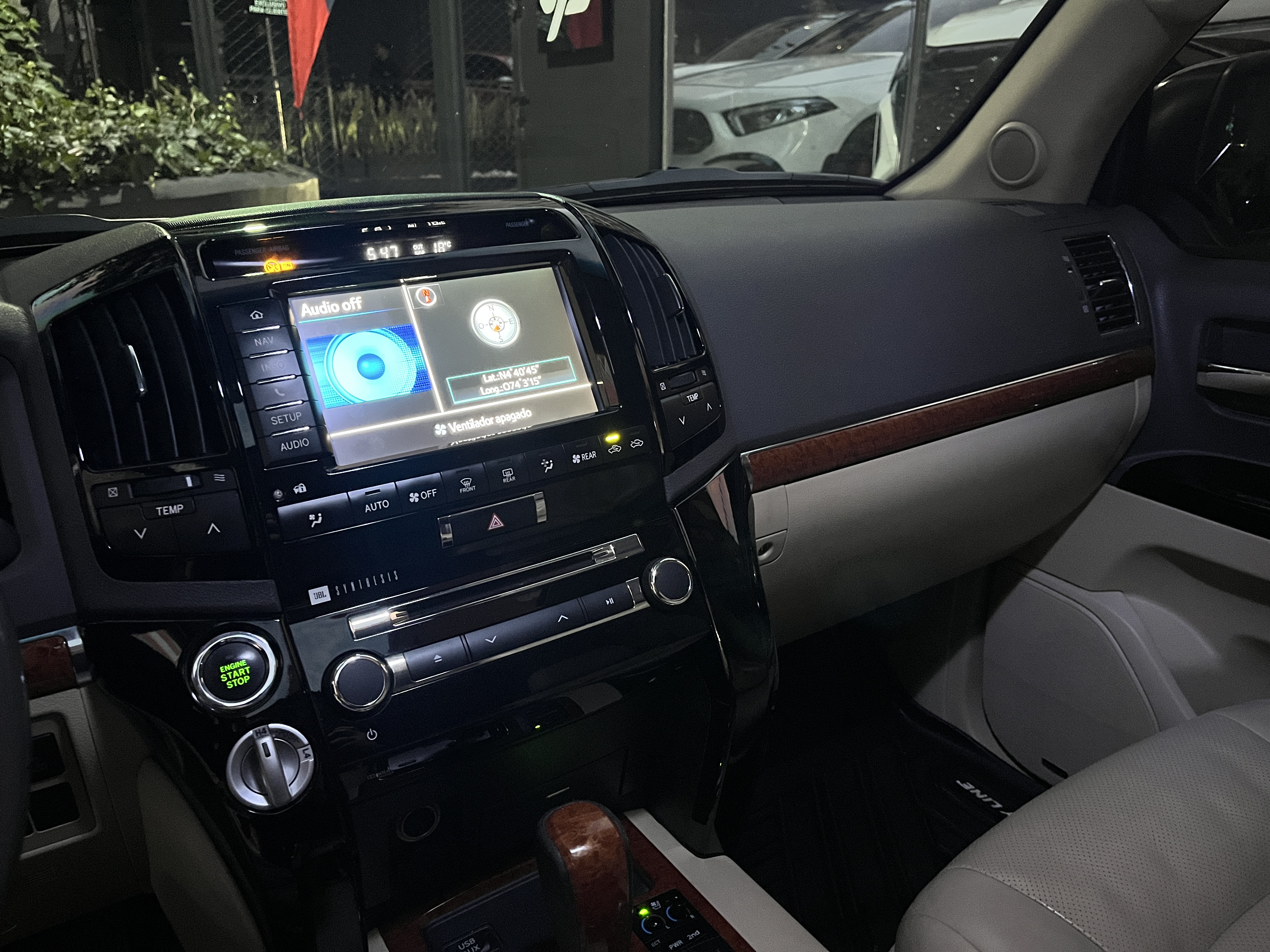 TOYOTA LAND CRUISER 200 LC200 2013
