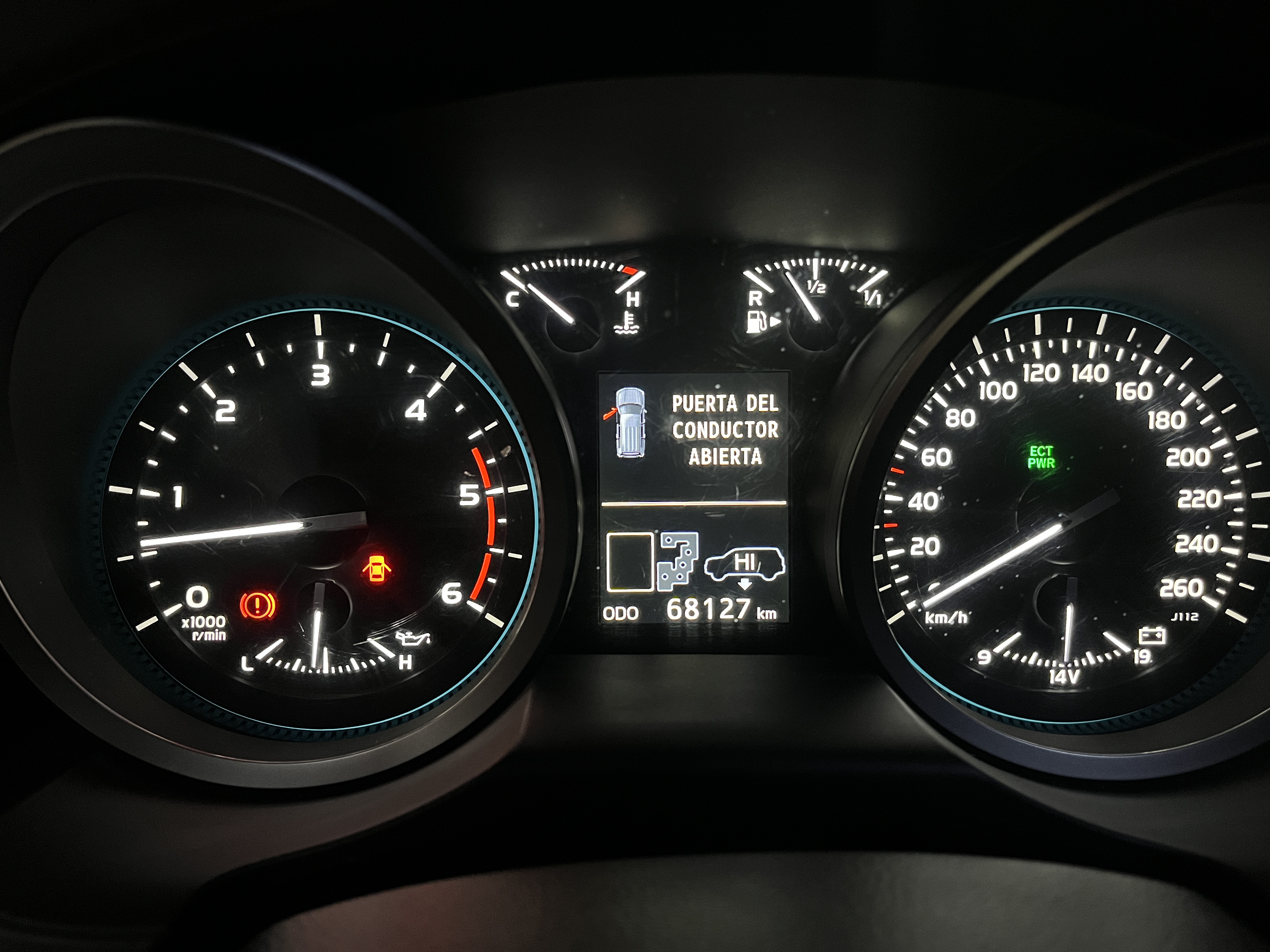 TOYOTA LAND CRUISER 200 LC200 2013