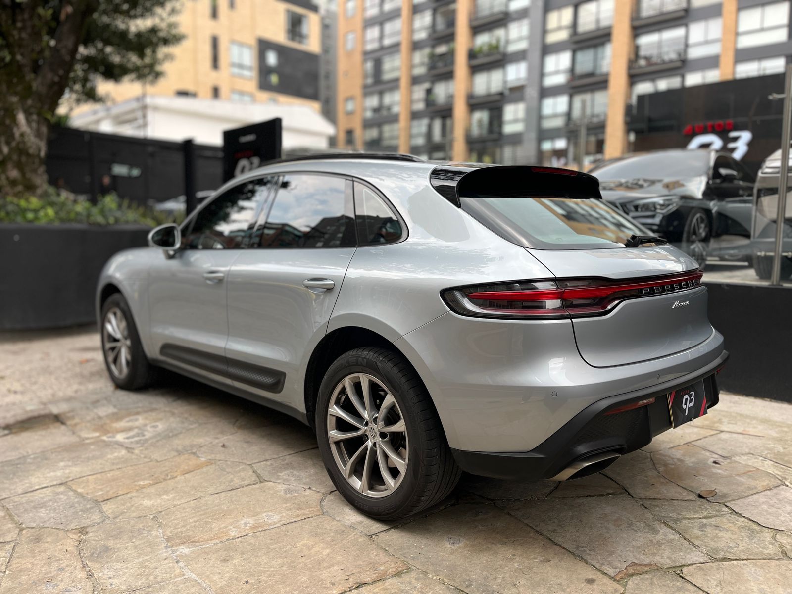 PORSCHE MACAN 2023
