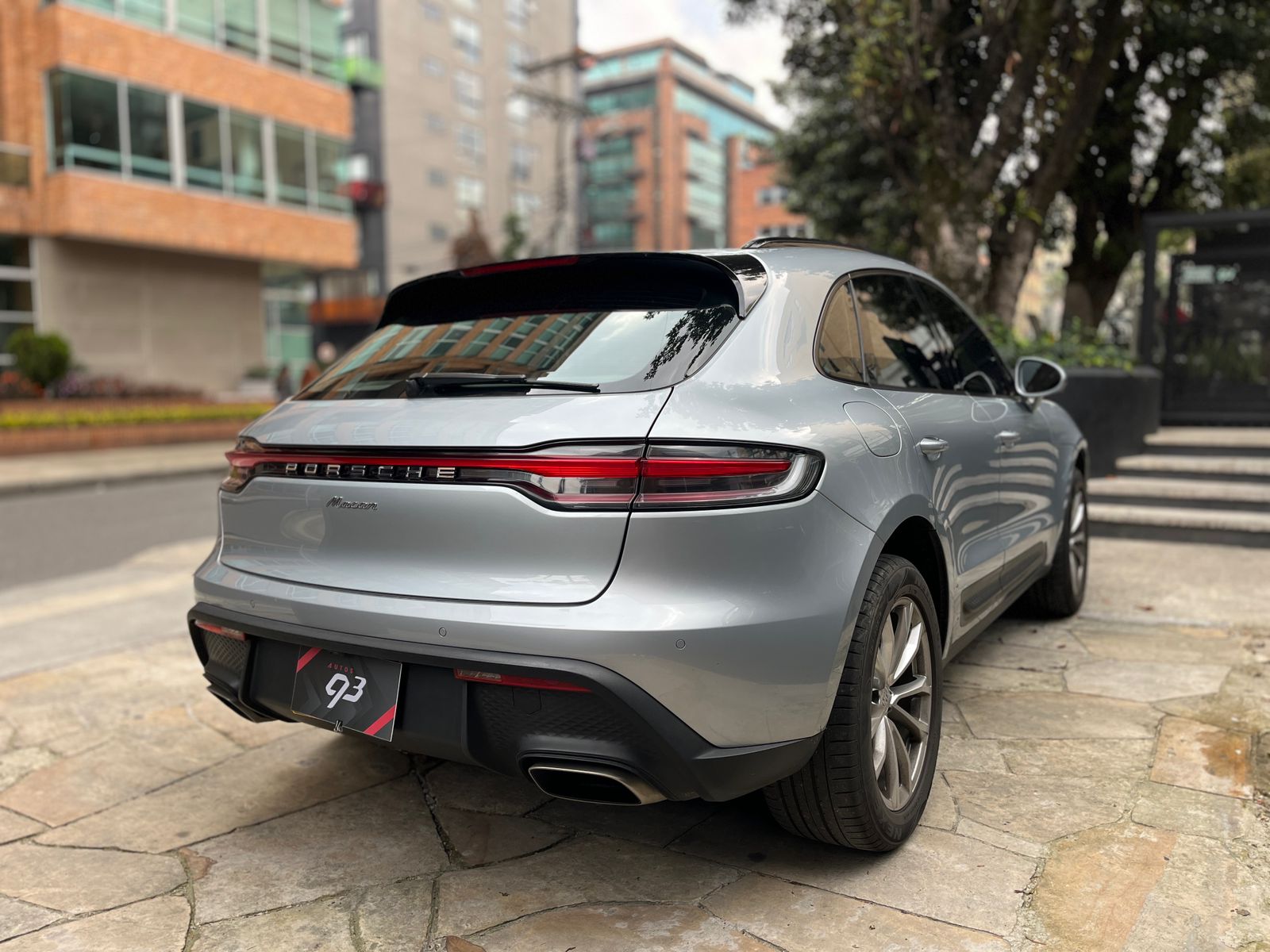 PORSCHE MACAN 2023
