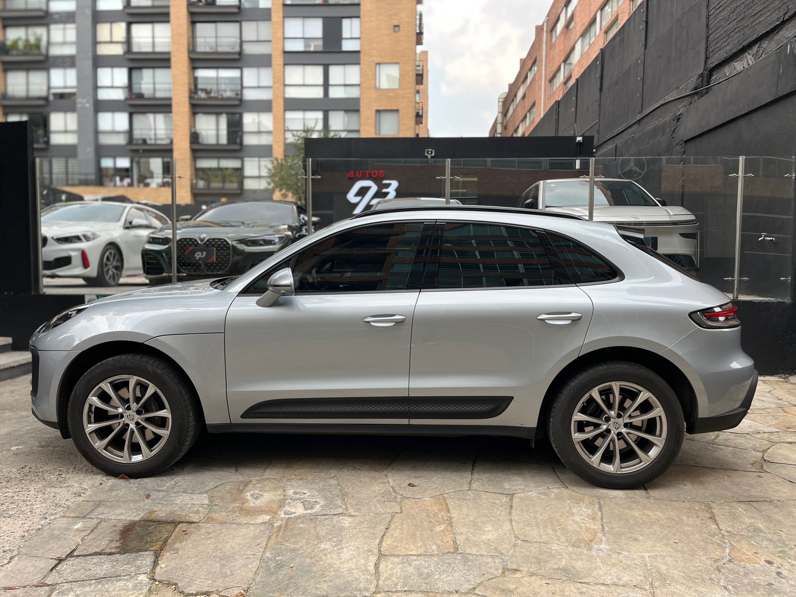 PORSCHE MACAN 2023