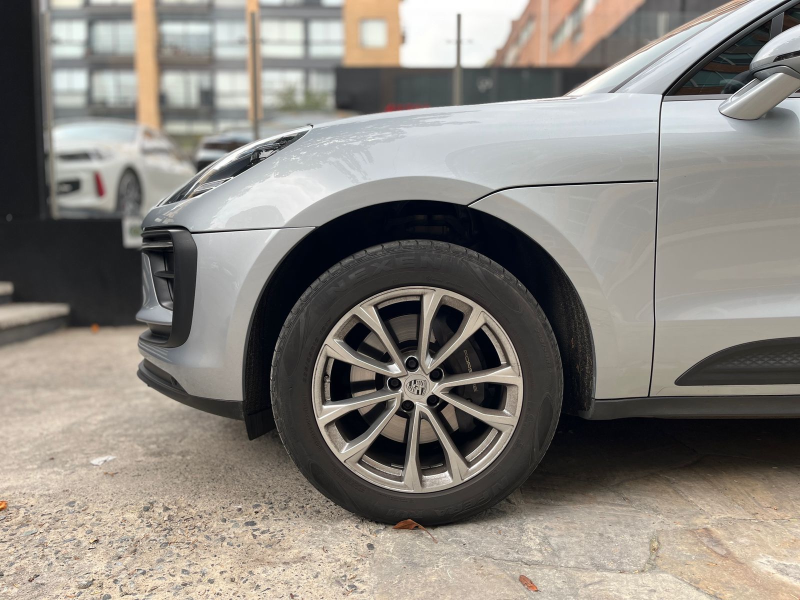PORSCHE MACAN 2023