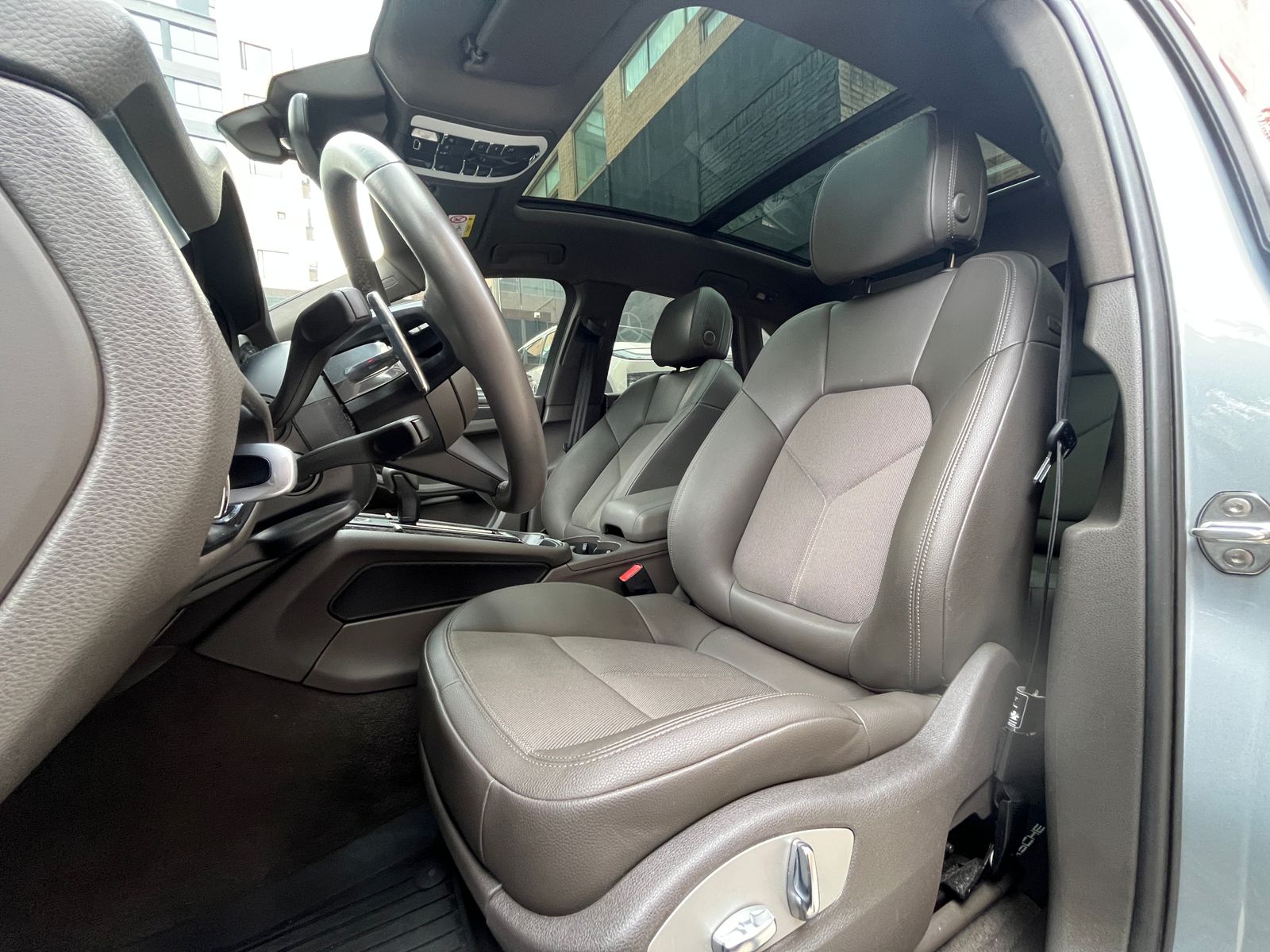 PORSCHE MACAN 2023