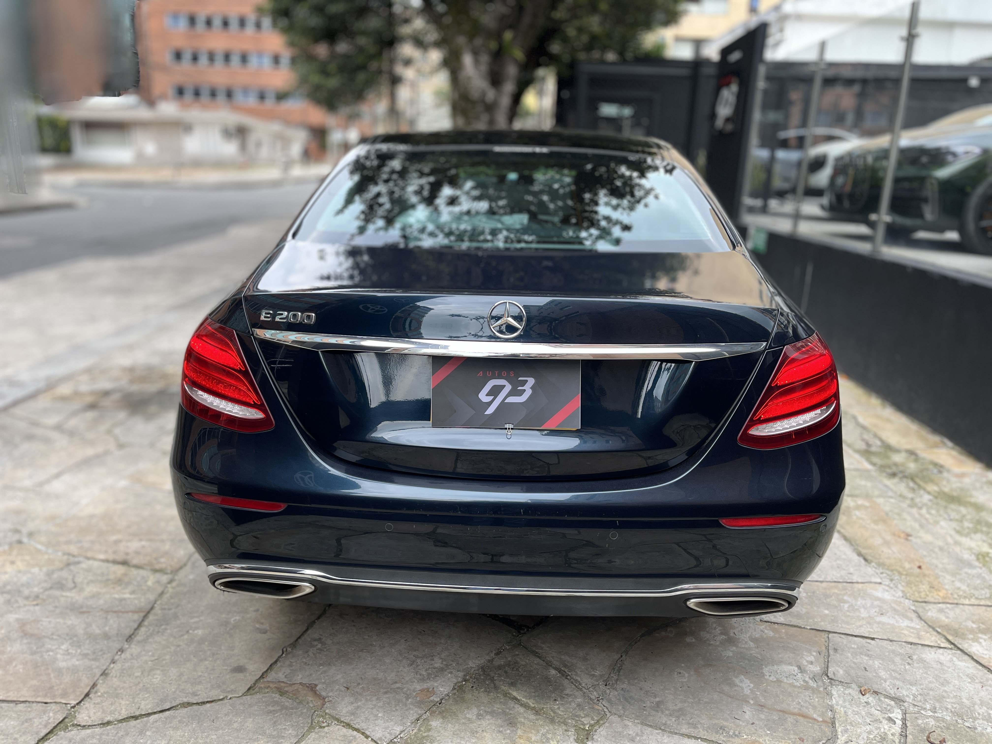 MERCEDES-BENZ E200 2017