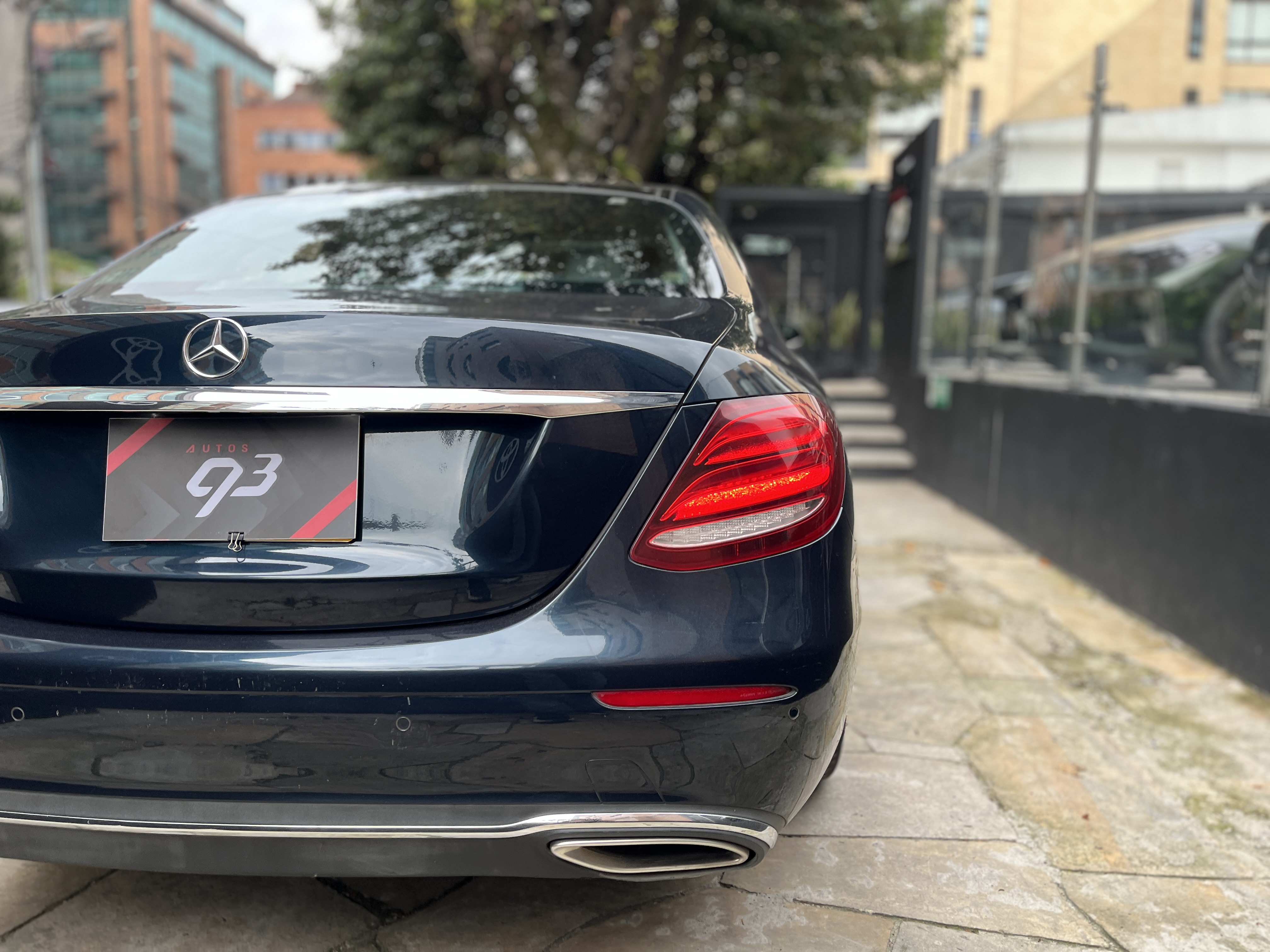 MERCEDES-BENZ E200 2017