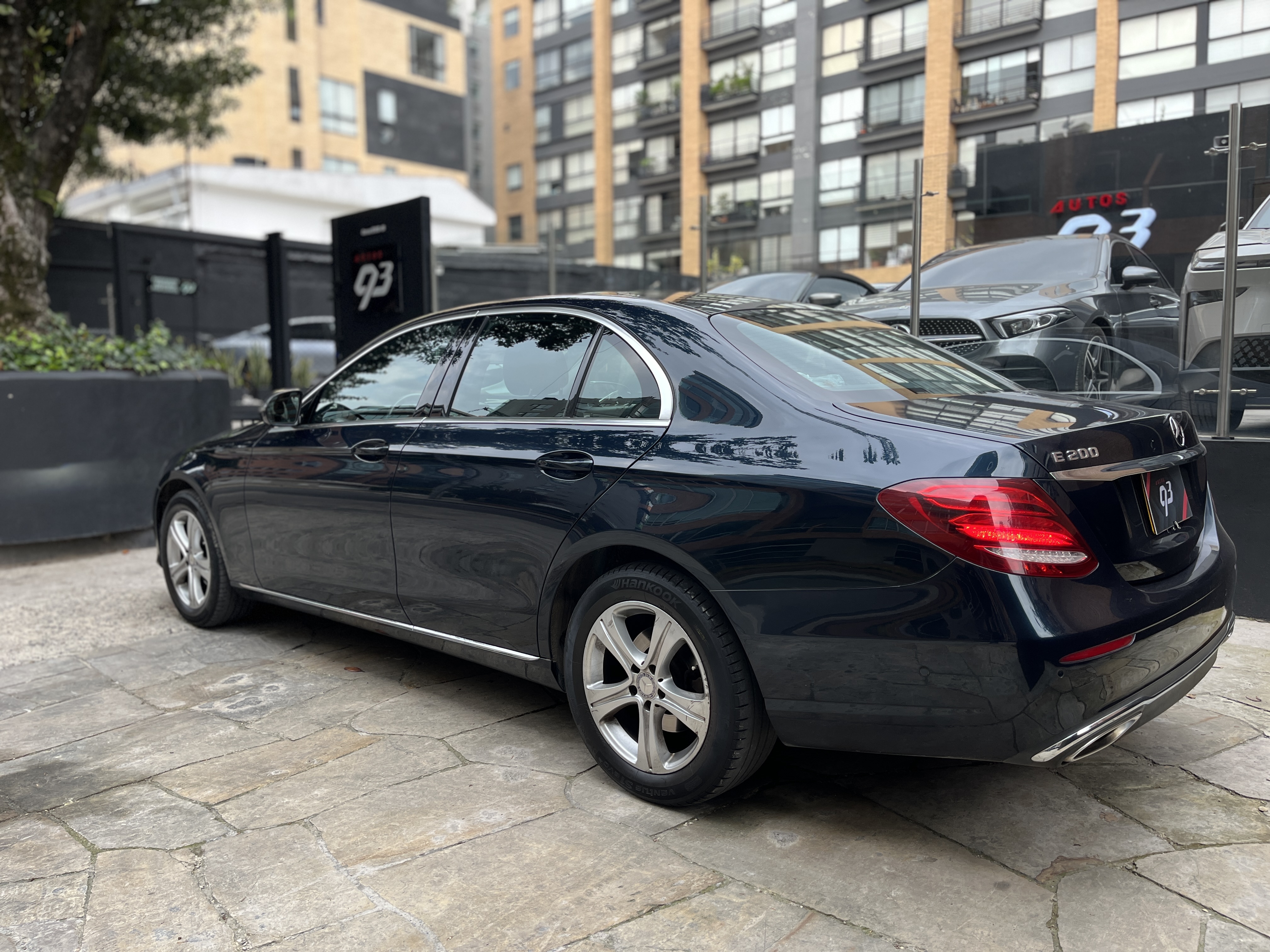 MERCEDES-BENZ E200 2017