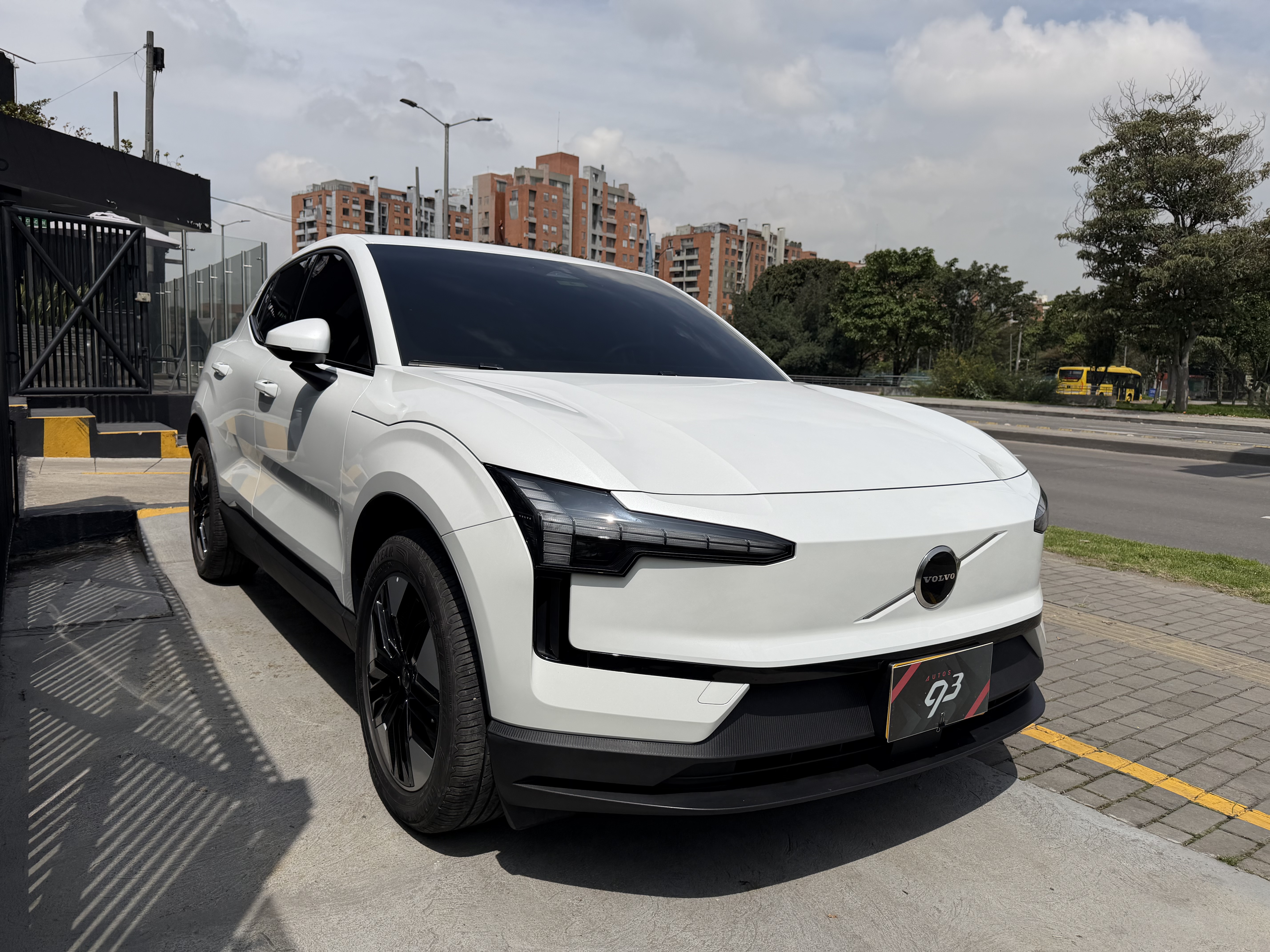 VOLVO EX30 CORE RWD 2025