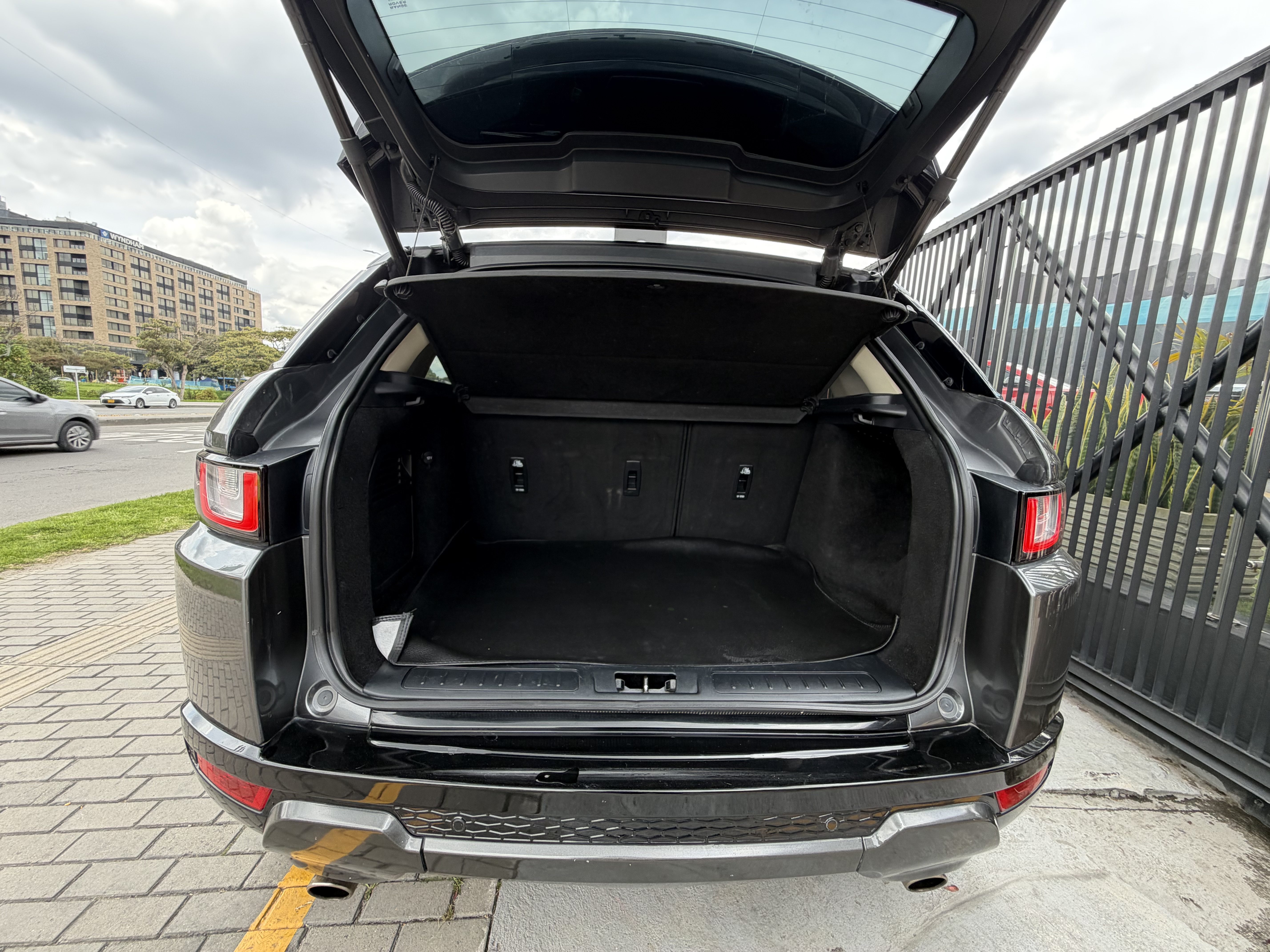 LAND ROVER EVOQUE RANGE ROVER 2017