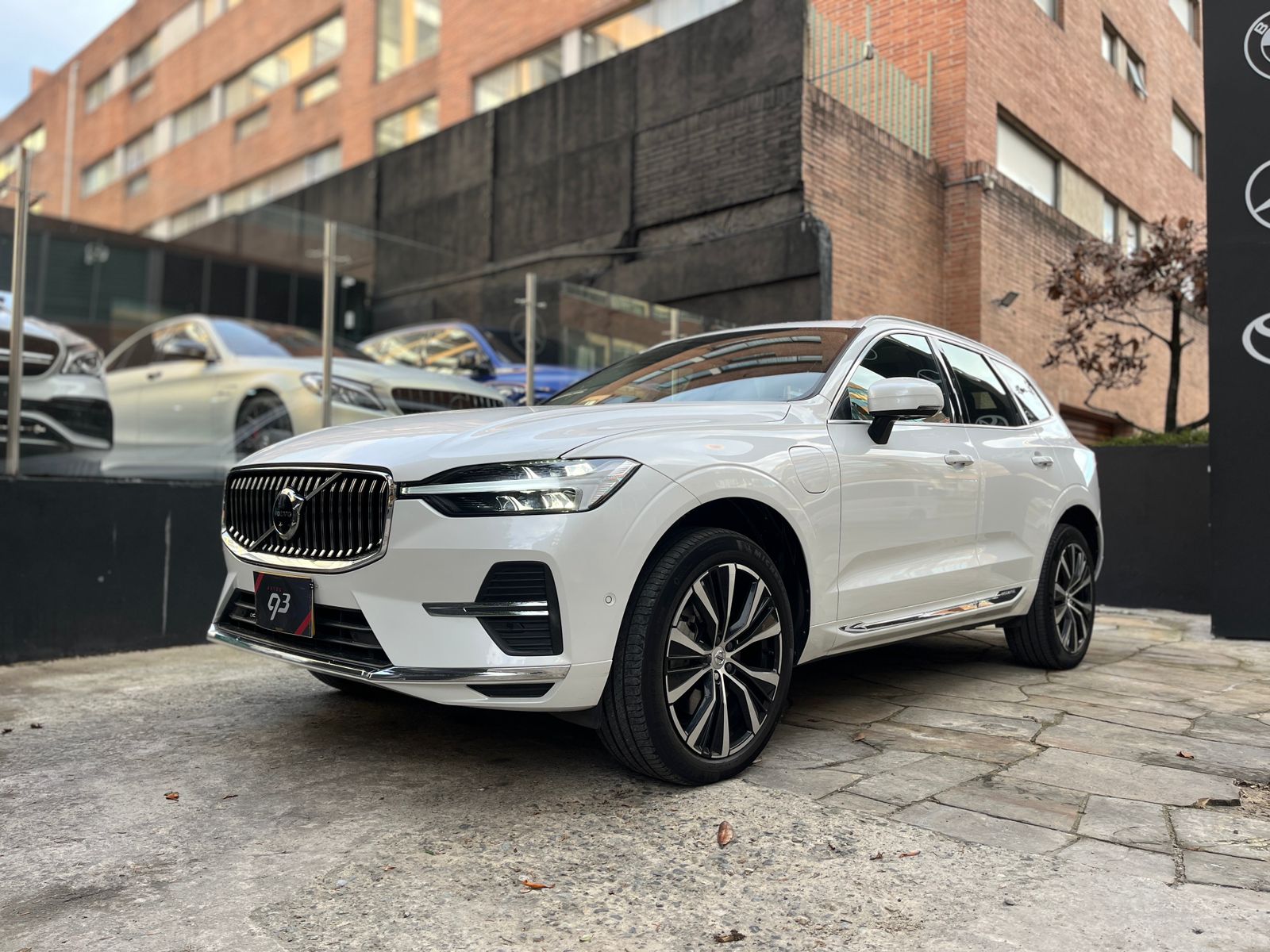 VOLVO XC60 T8 2023
