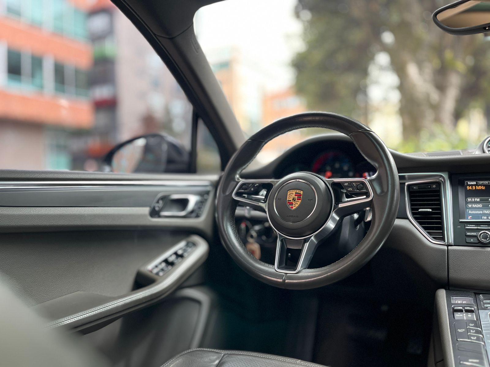 PORSCHE MACAN 2015