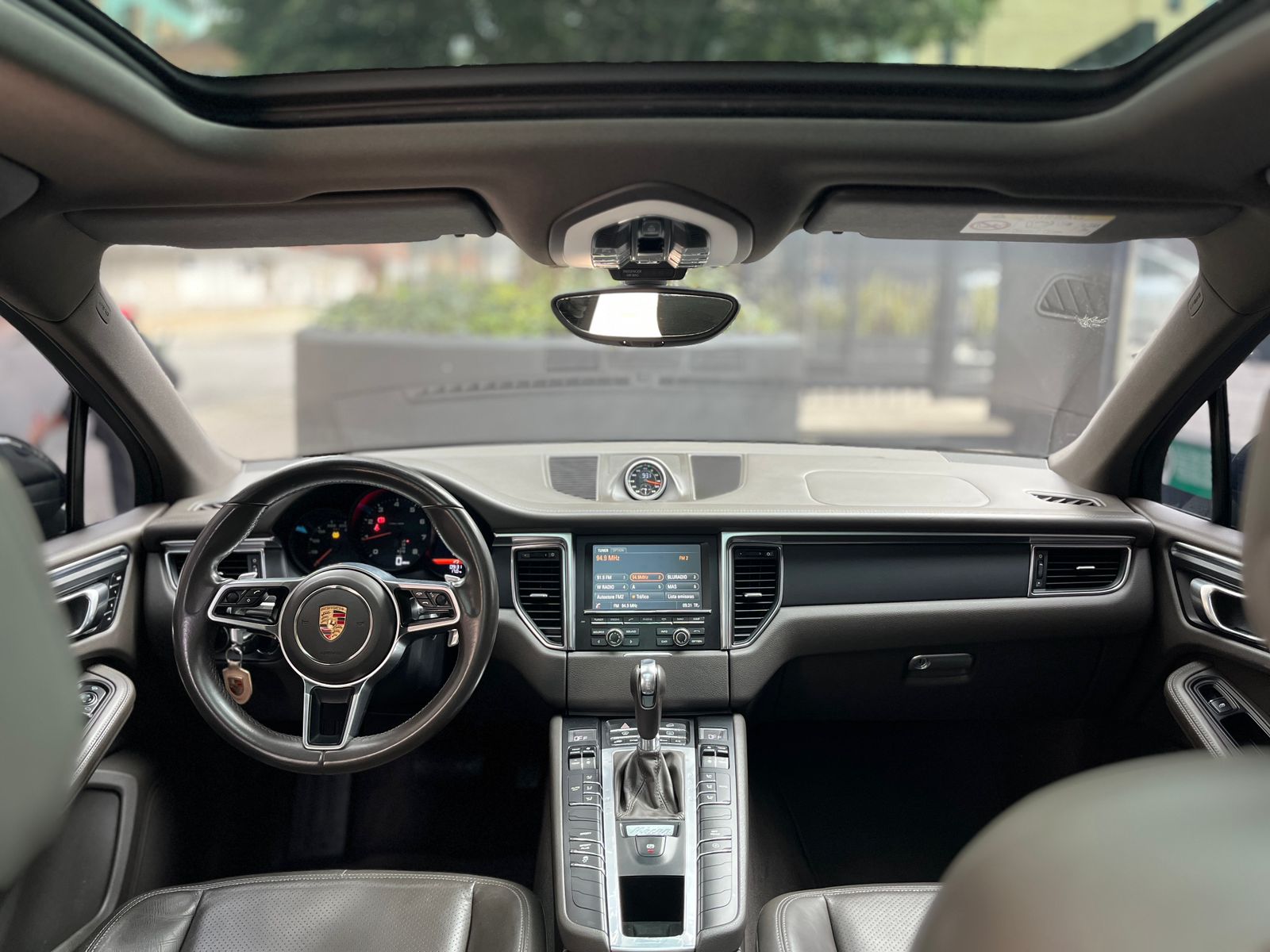 PORSCHE MACAN 2015