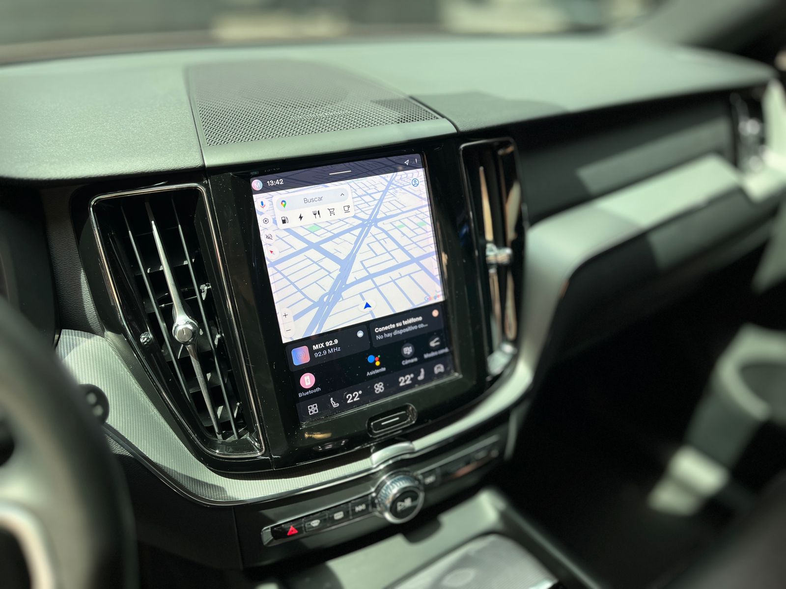 VOLVO XC60 2023