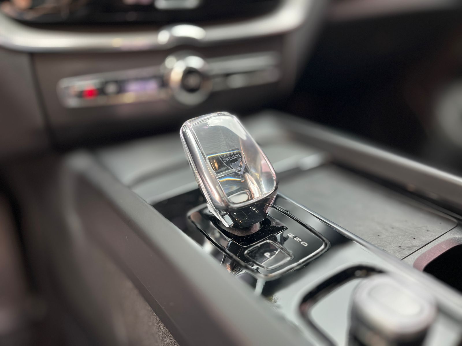 VOLVO XC60 2023