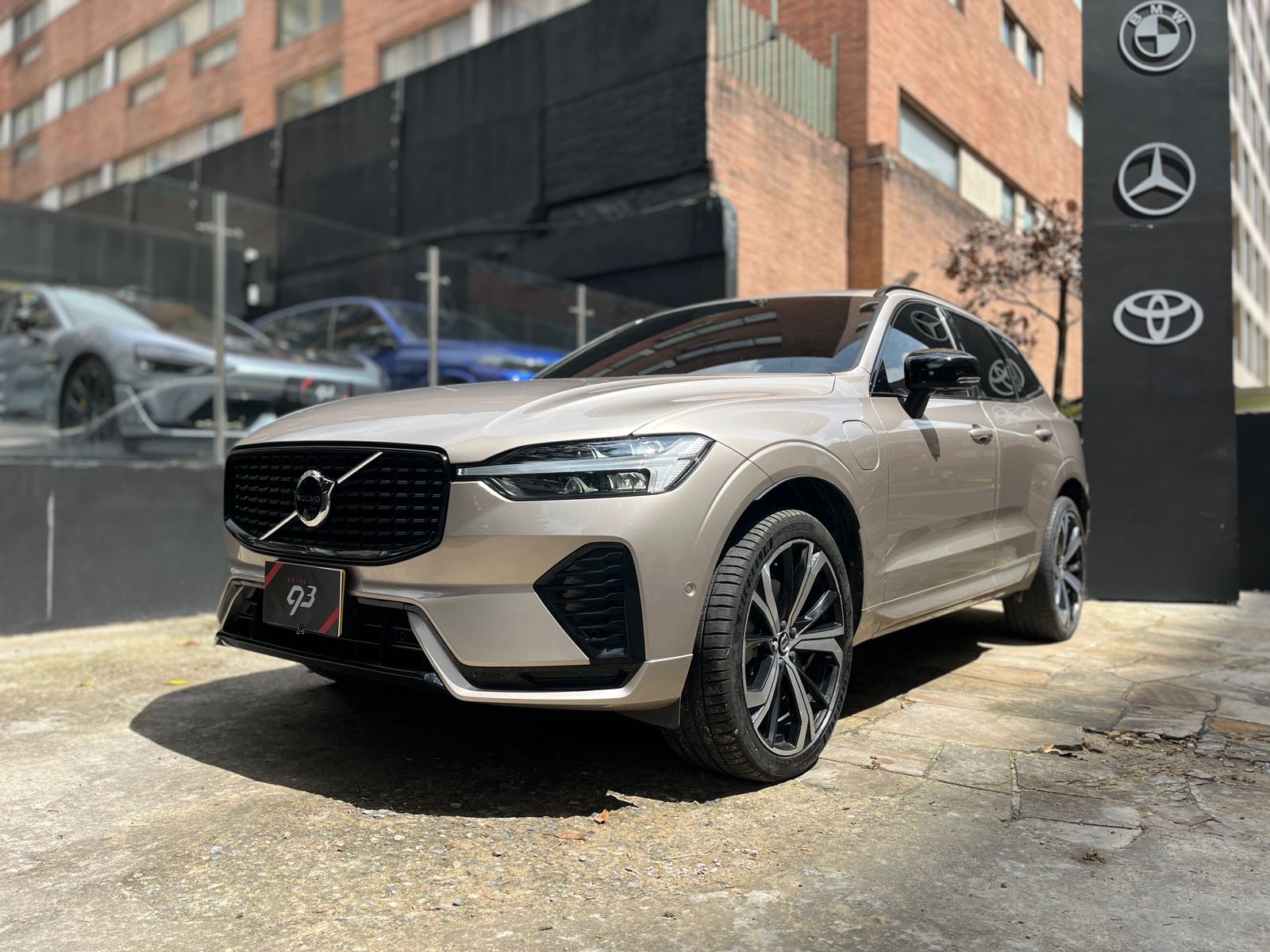VOLVO XC60 2023