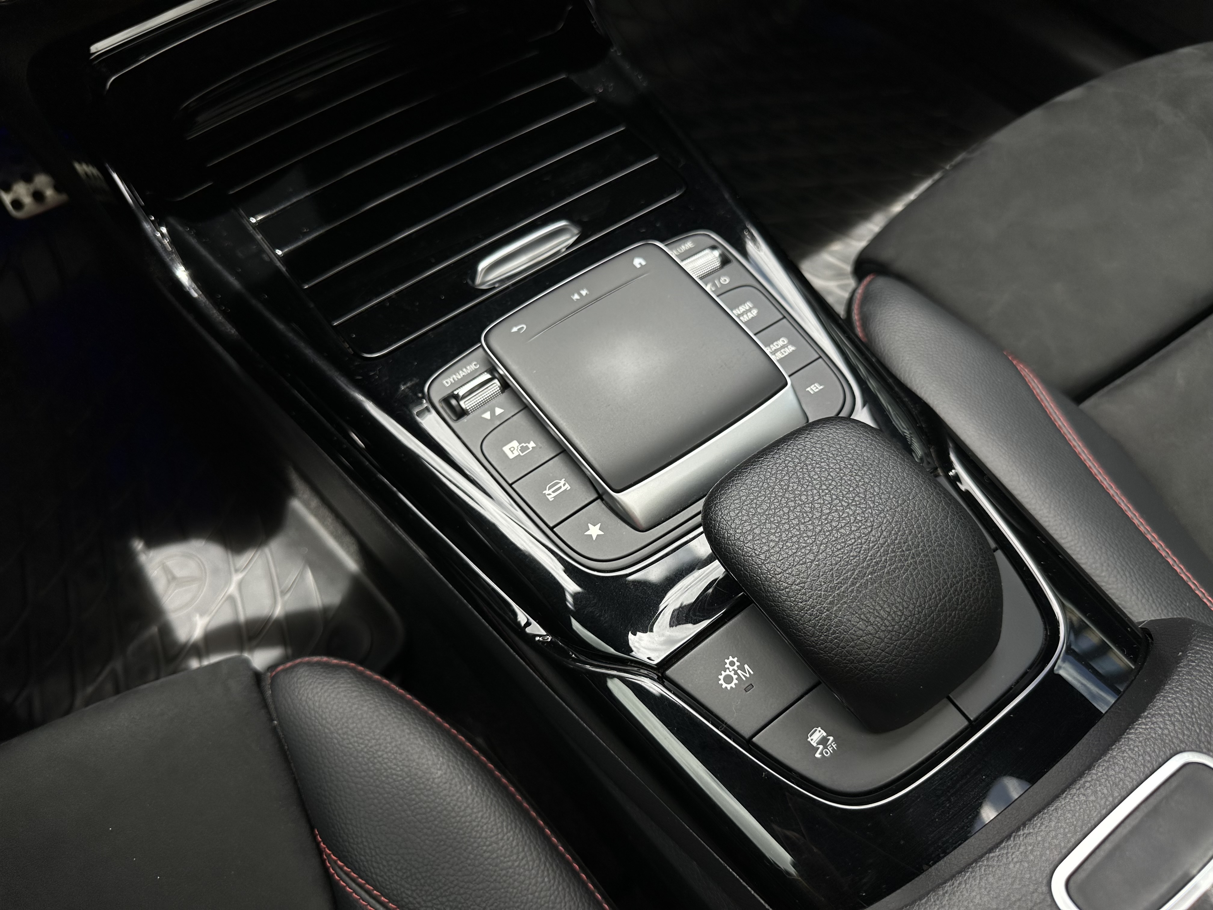MERCEDES-BENZ A35 AMG 4MATIC 2022