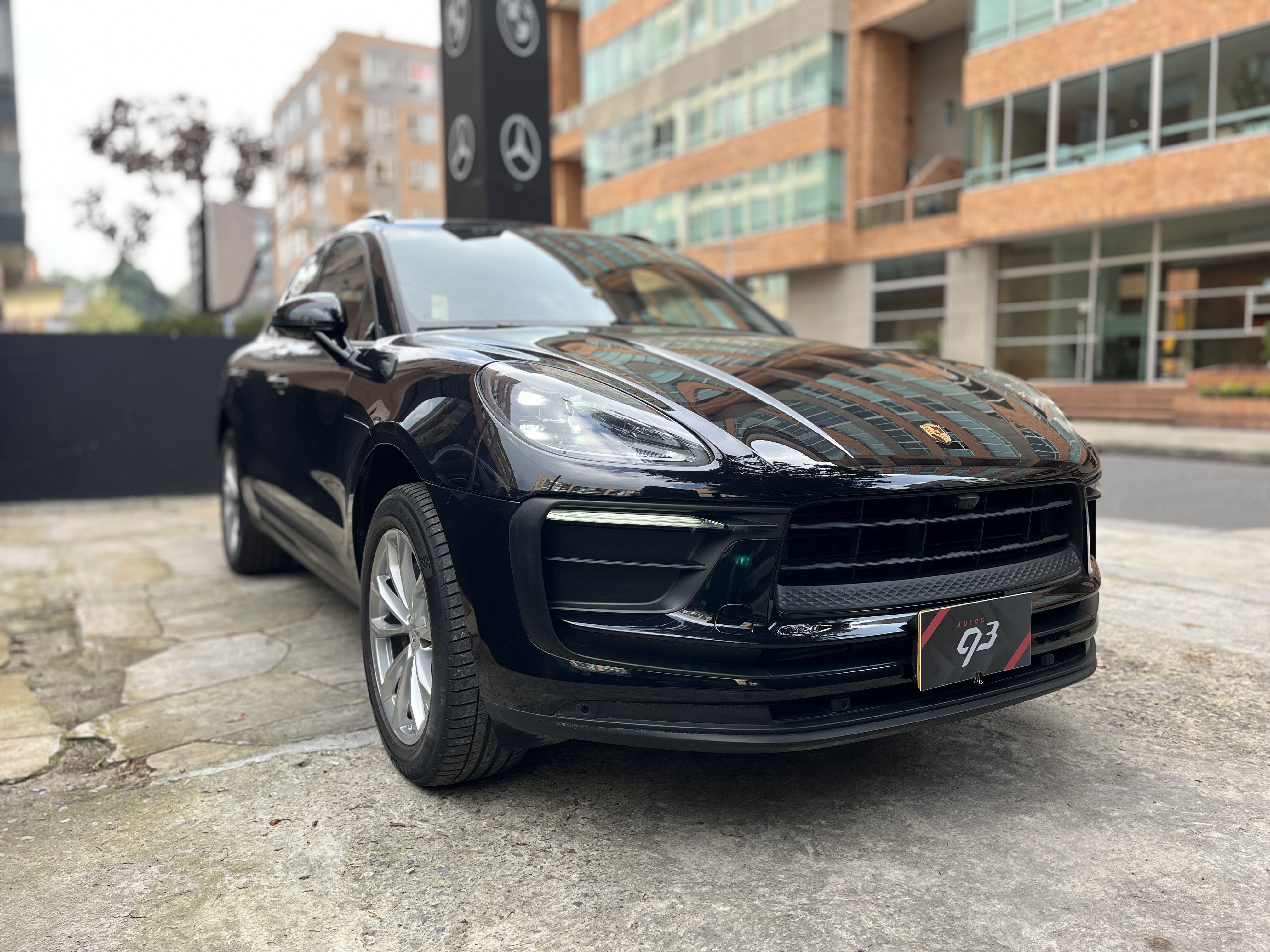 PORSCHE MACAN 2024