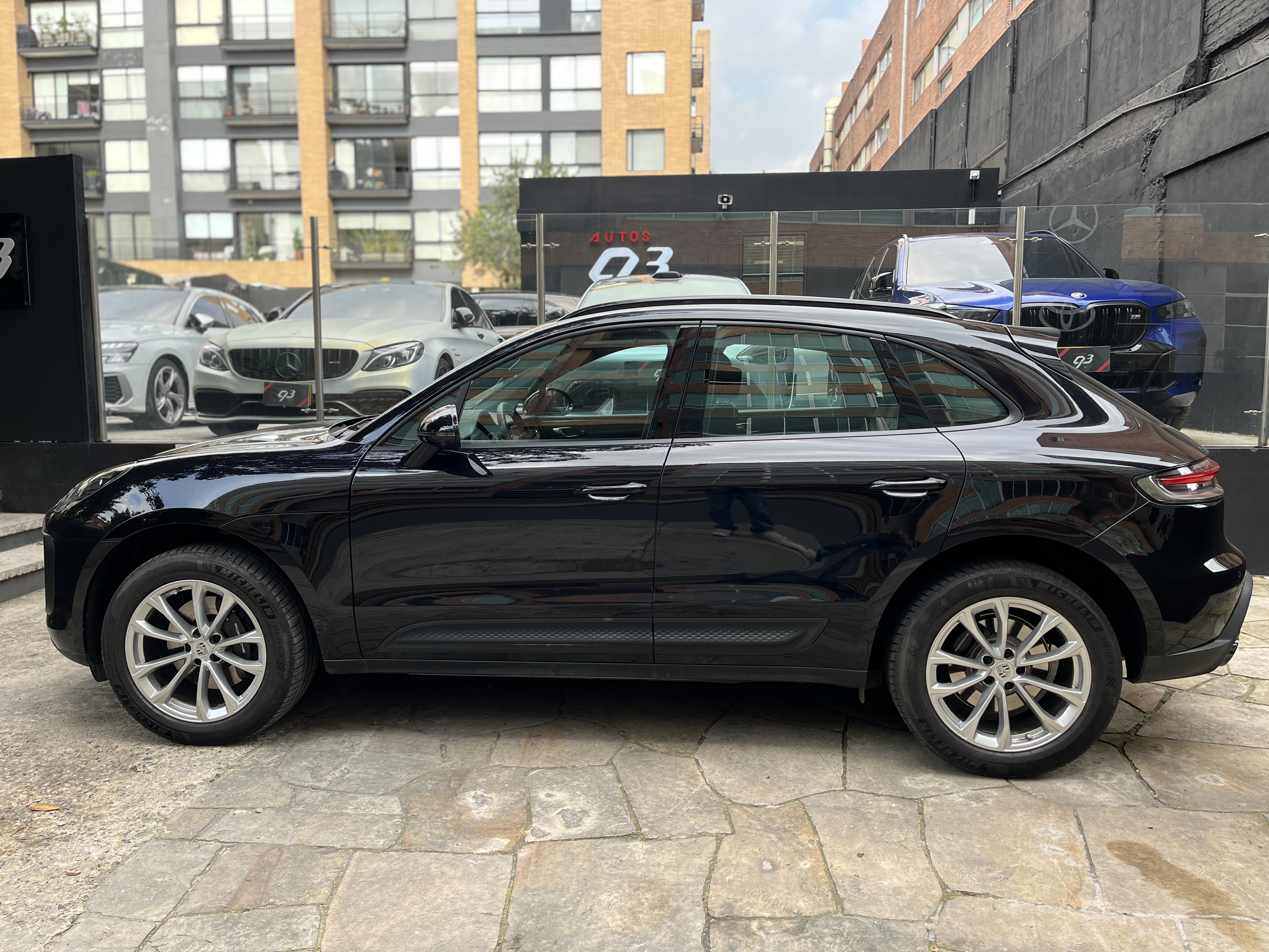PORSCHE MACAN 2024