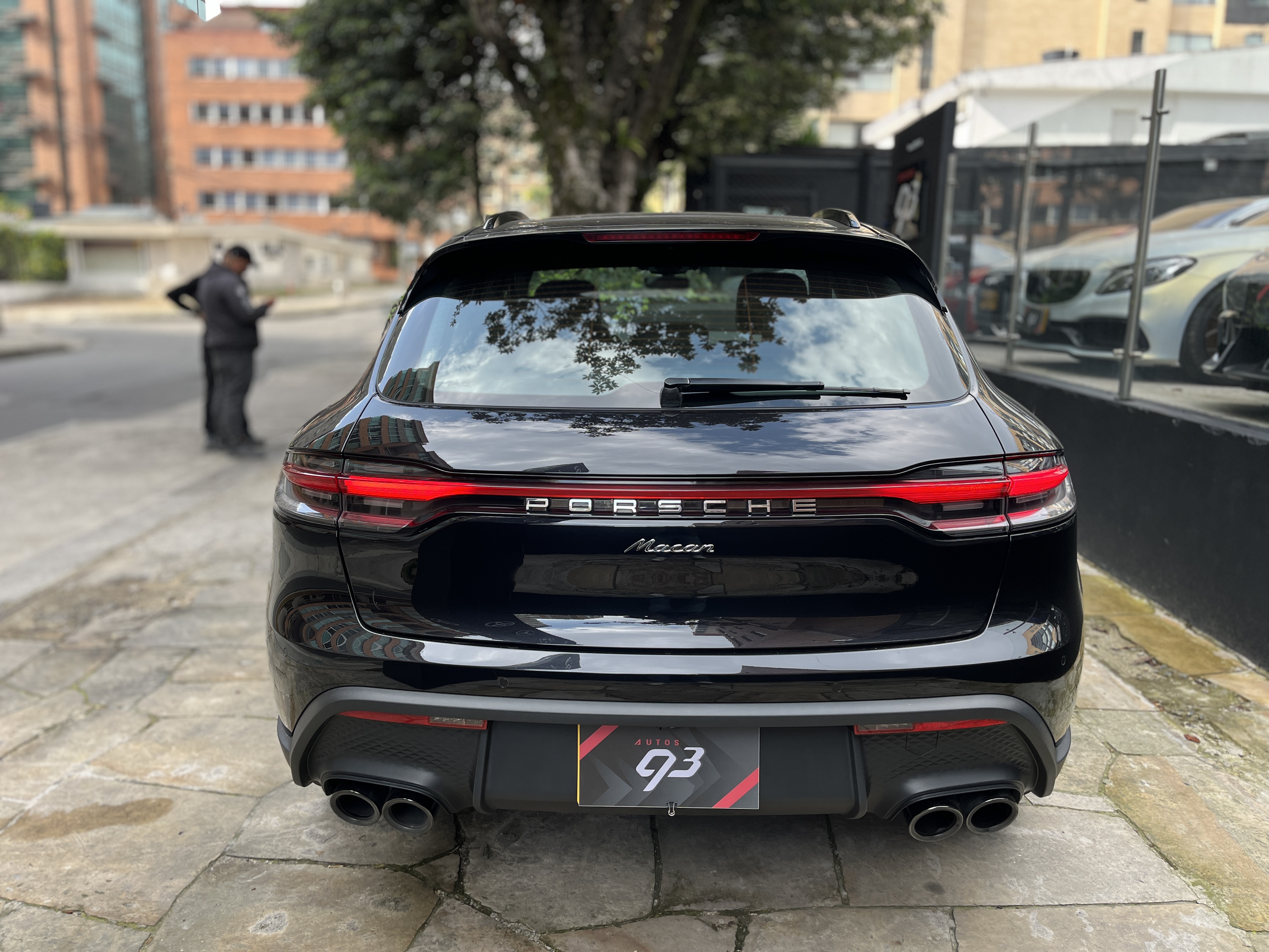 PORSCHE MACAN 2024