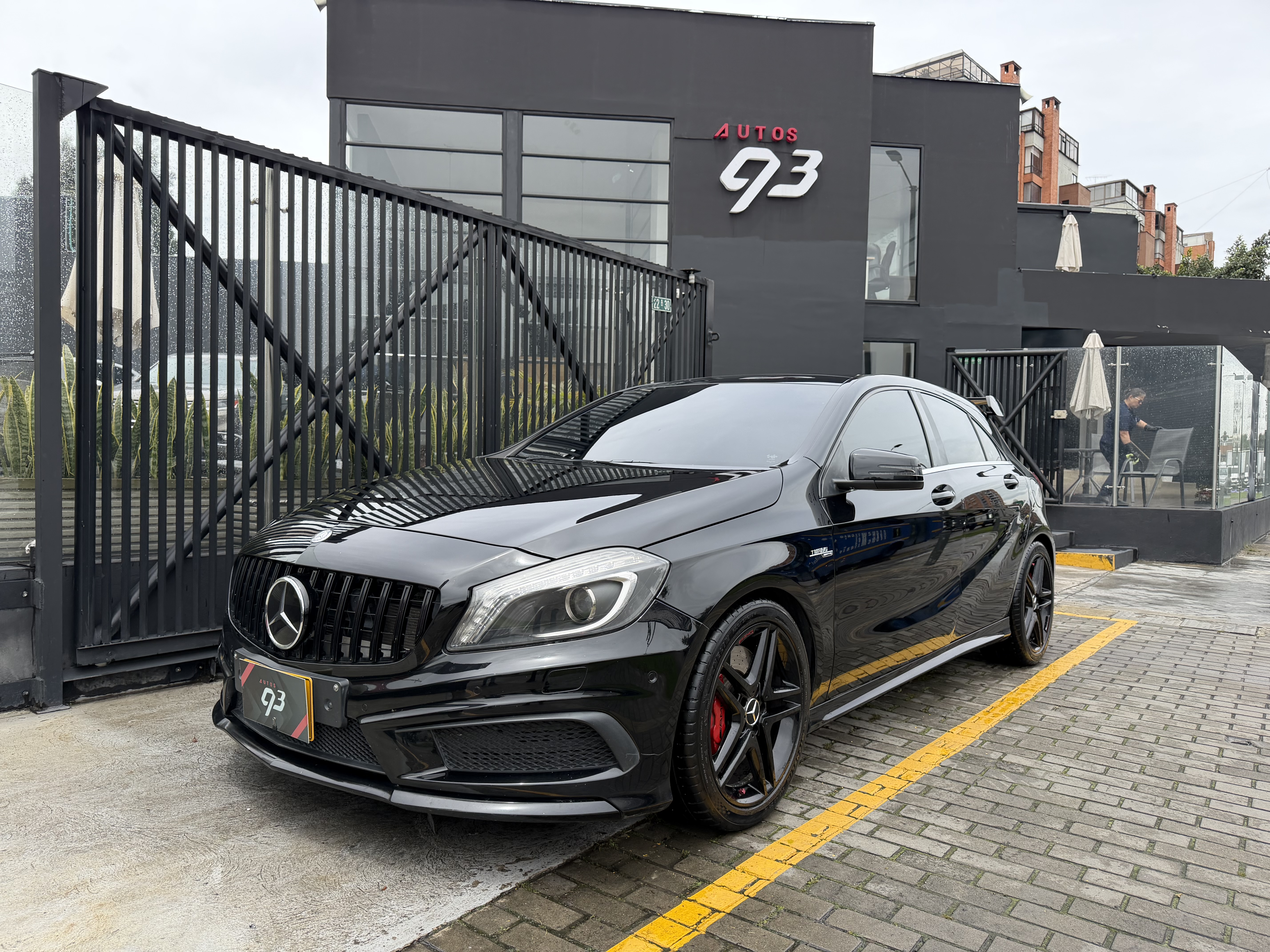 MERCEDES-BENZ A45 AMG 2016