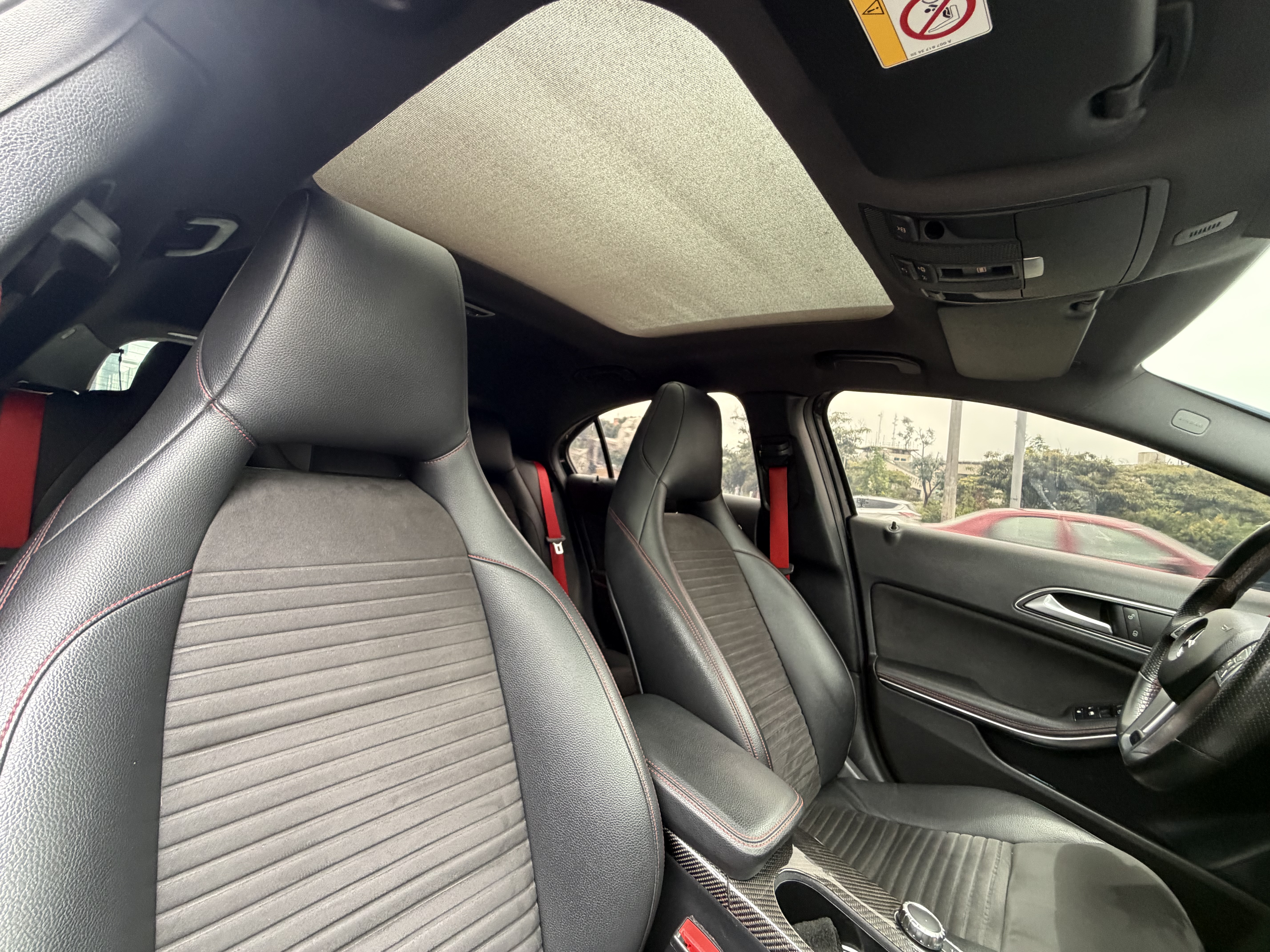 MERCEDES-BENZ A45 AMG 2016