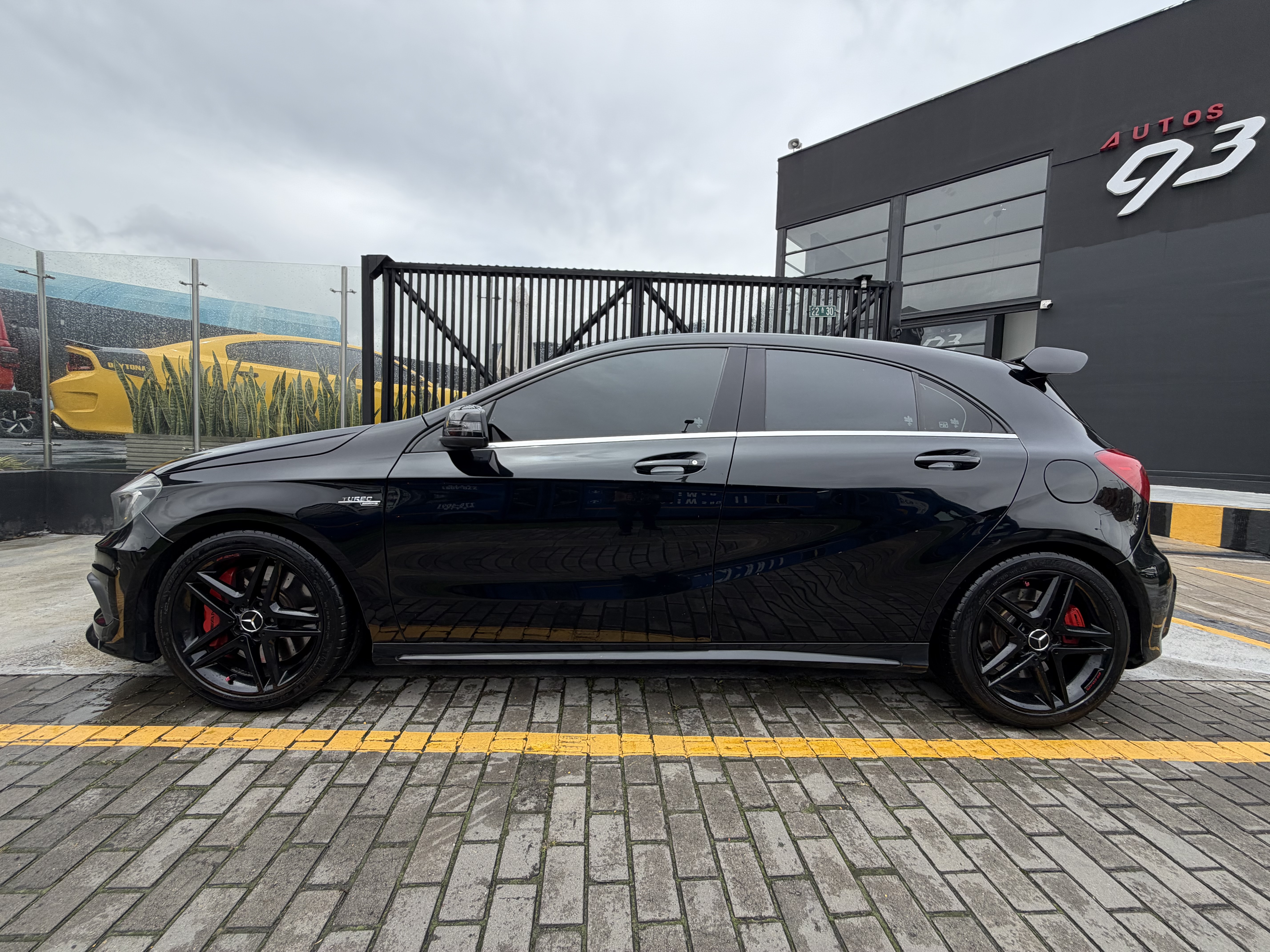 MERCEDES-BENZ A45 AMG 2016