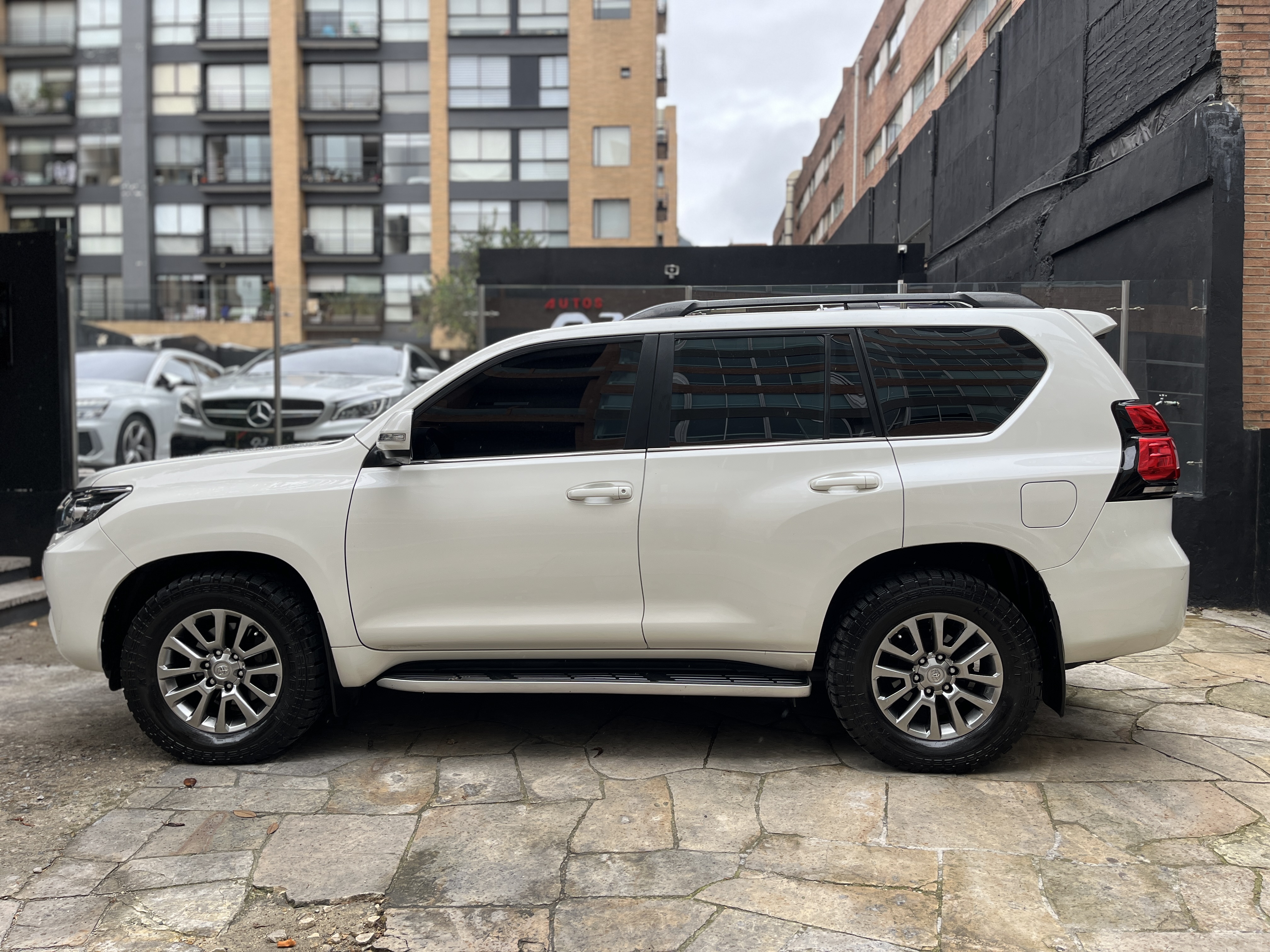 TOYOTA PRADO 2020