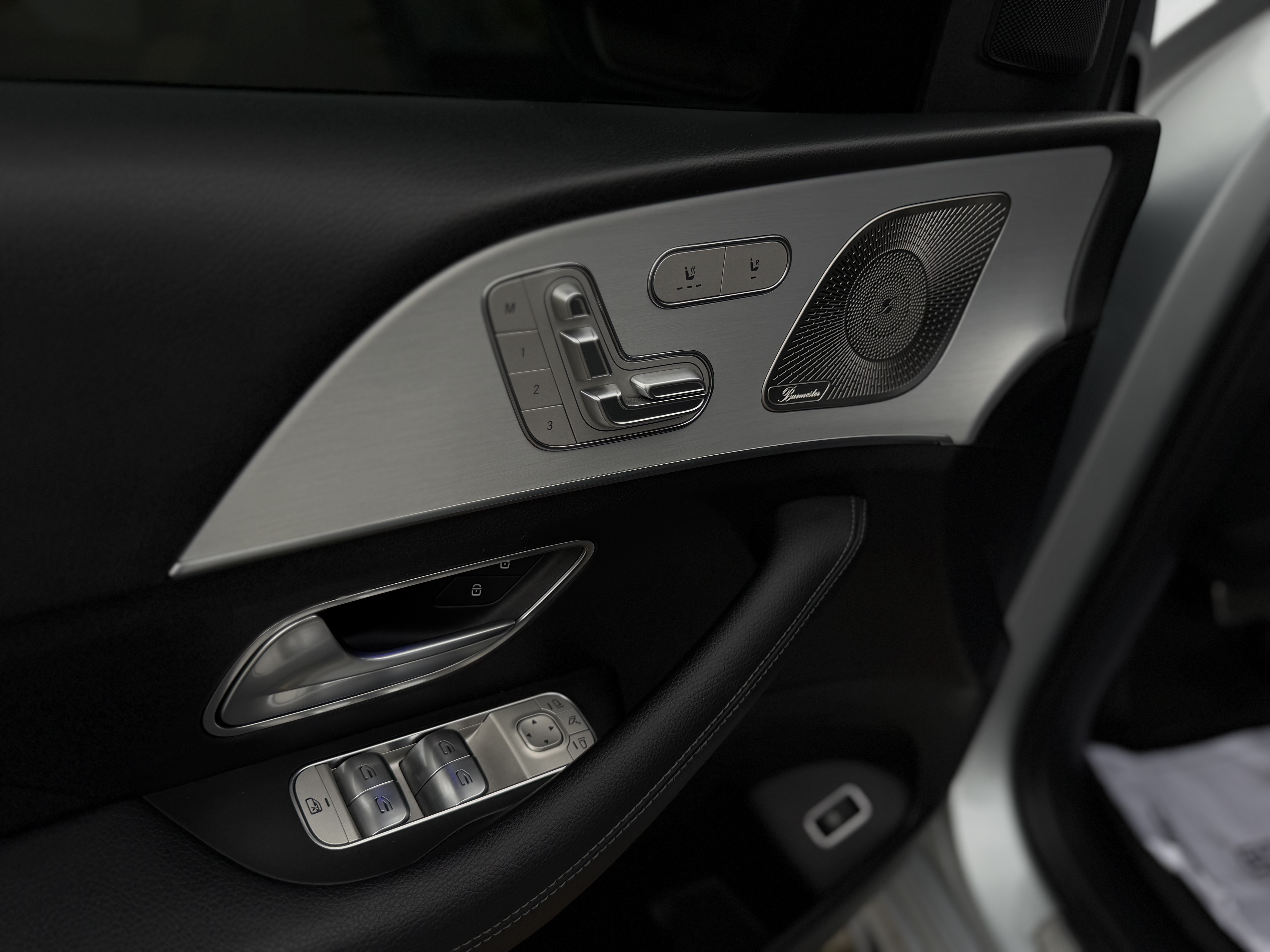 MERCEDES-BENZ GLE450 2025