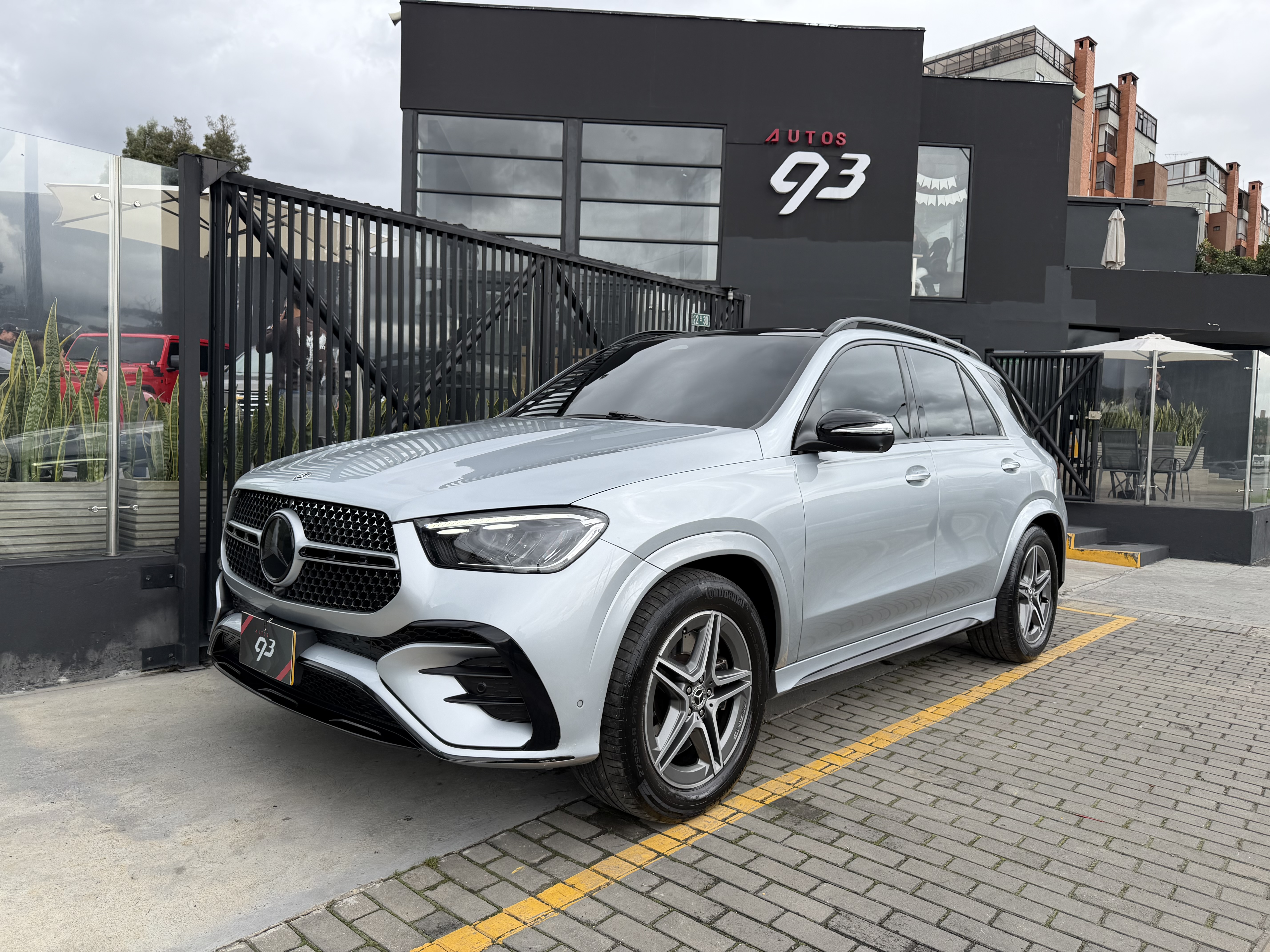 MERCEDES-BENZ GLE450 2025