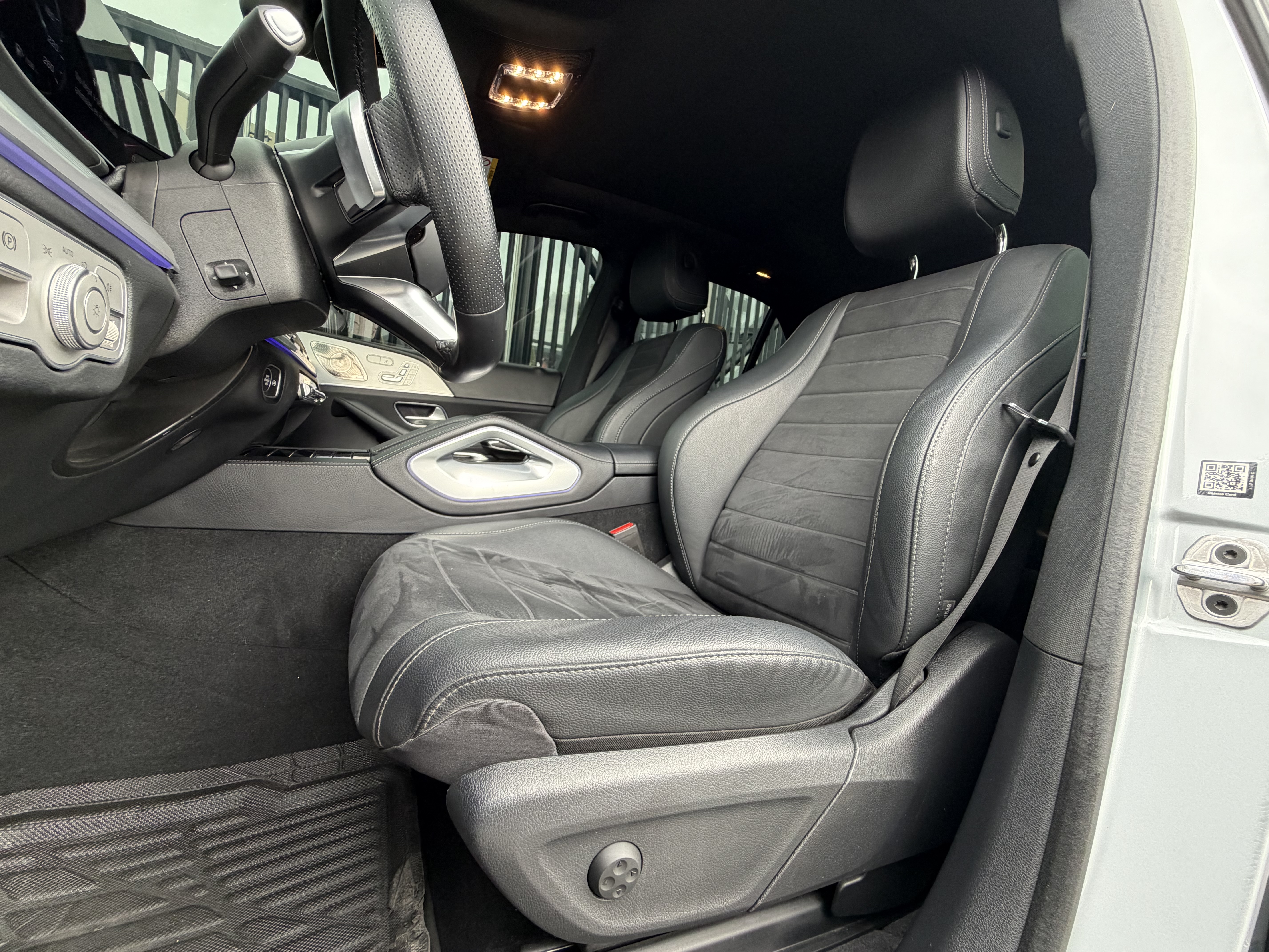 MERCEDES-BENZ GLE450 2025