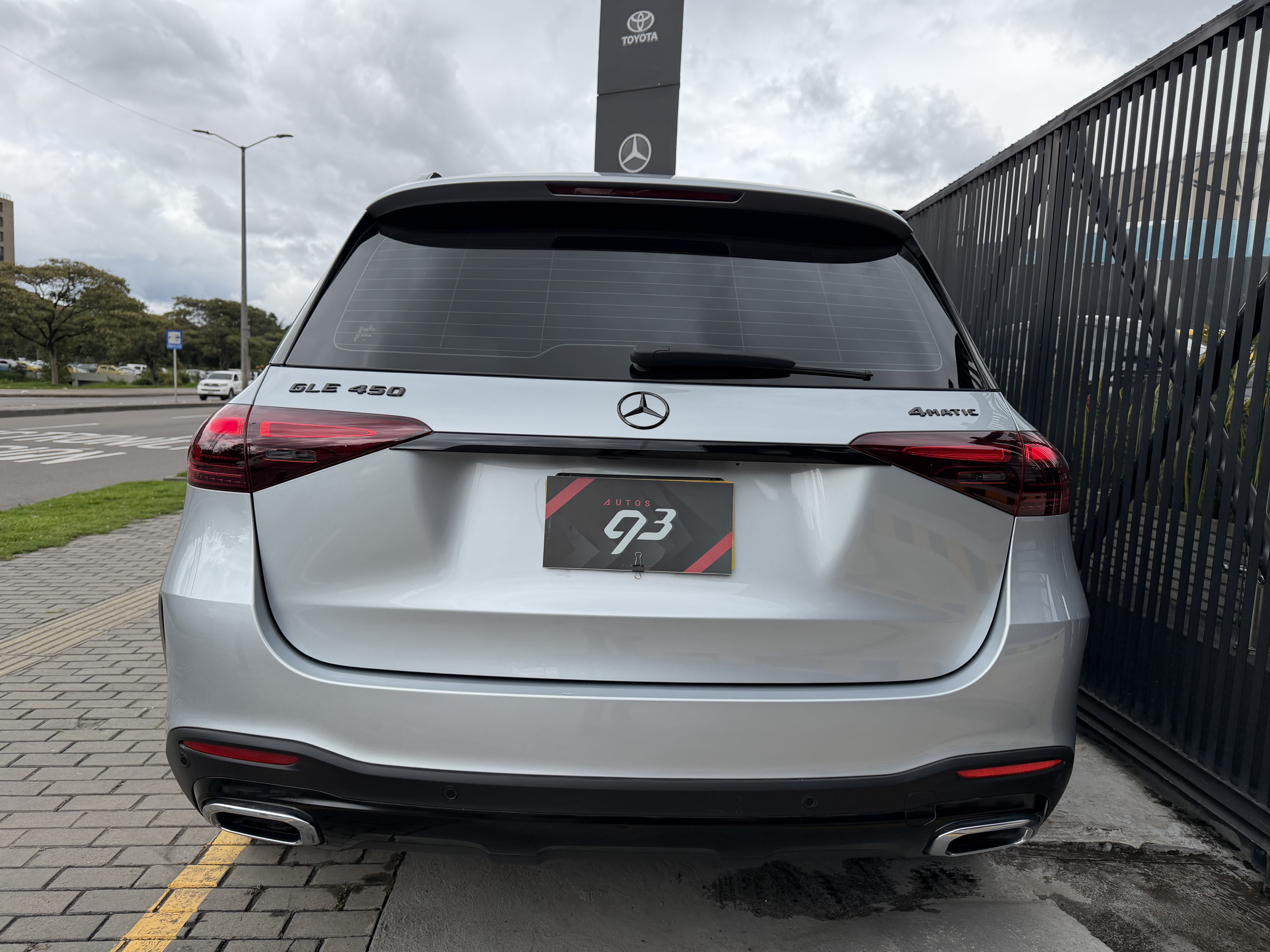 MERCEDES-BENZ GLE450 2025