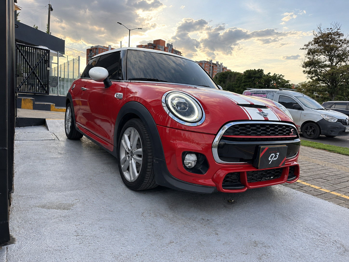 MINI COOPER S JOHN COOPER WORKS PACKAGE 2019