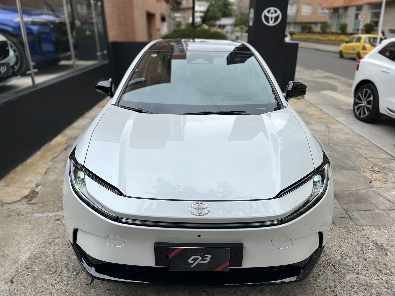 TOYOTA BZ5 2026