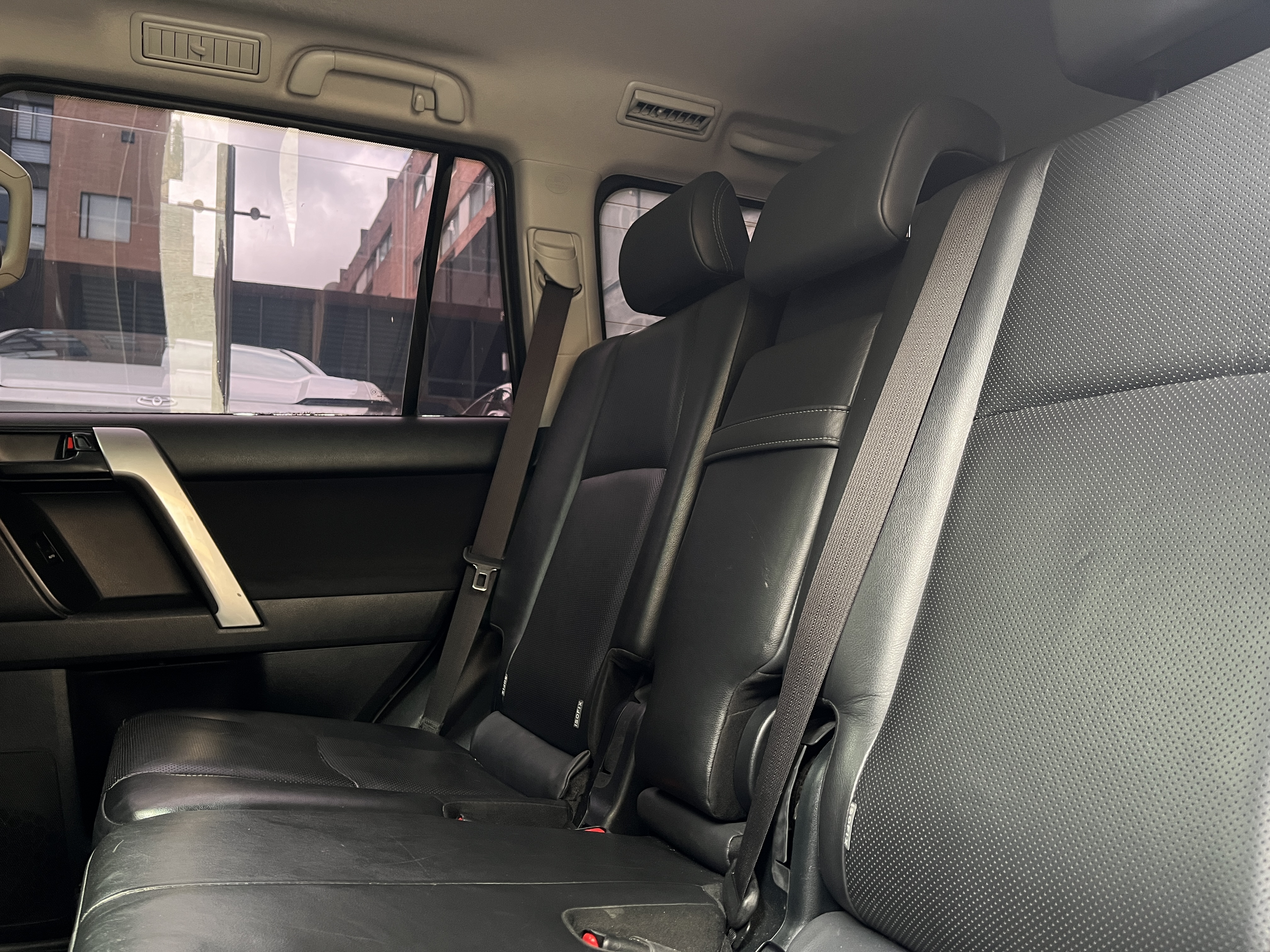 TOYOTA PRADO 2018