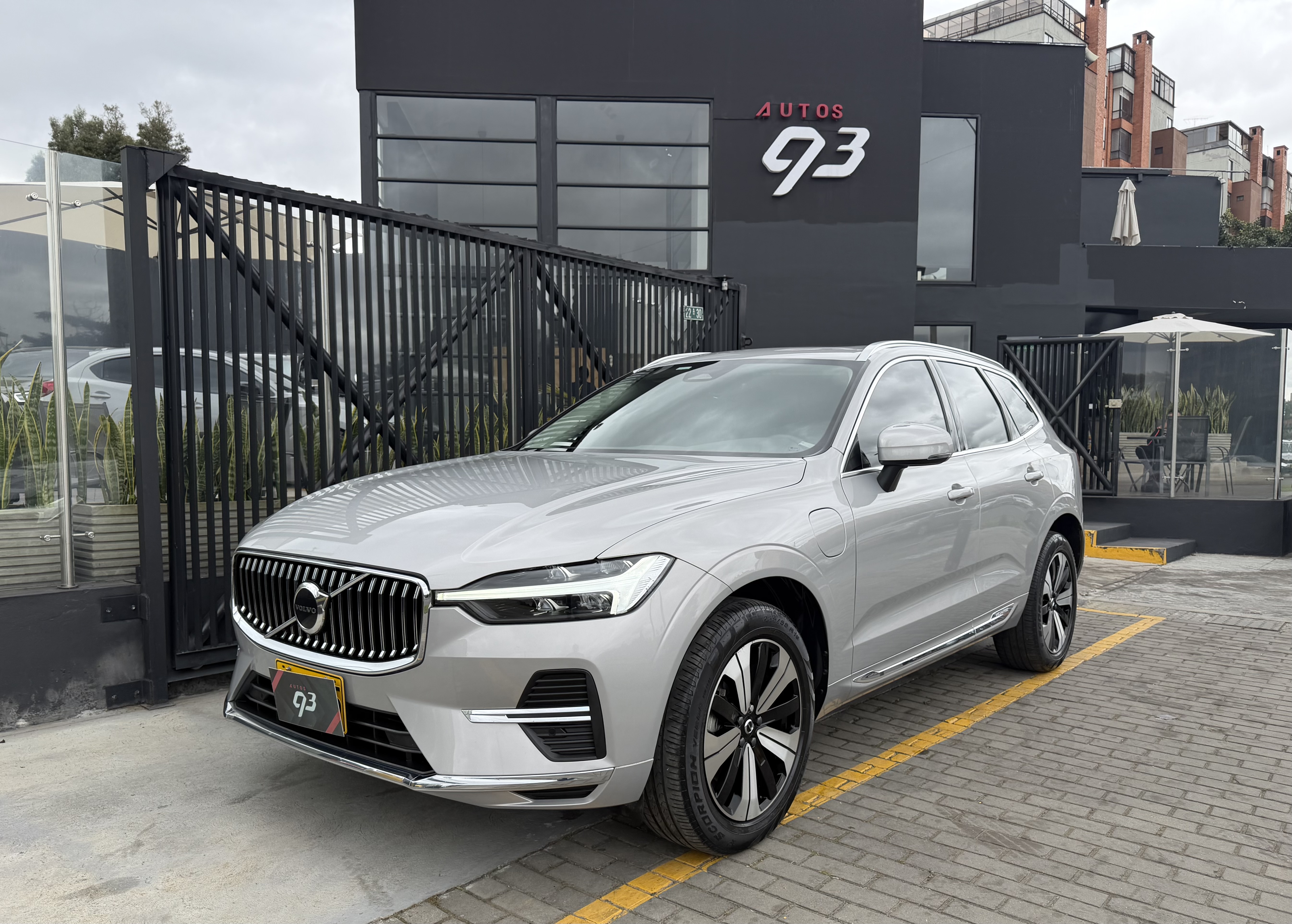 VOLVO XC60 T8 AWD RECHARGE 2024