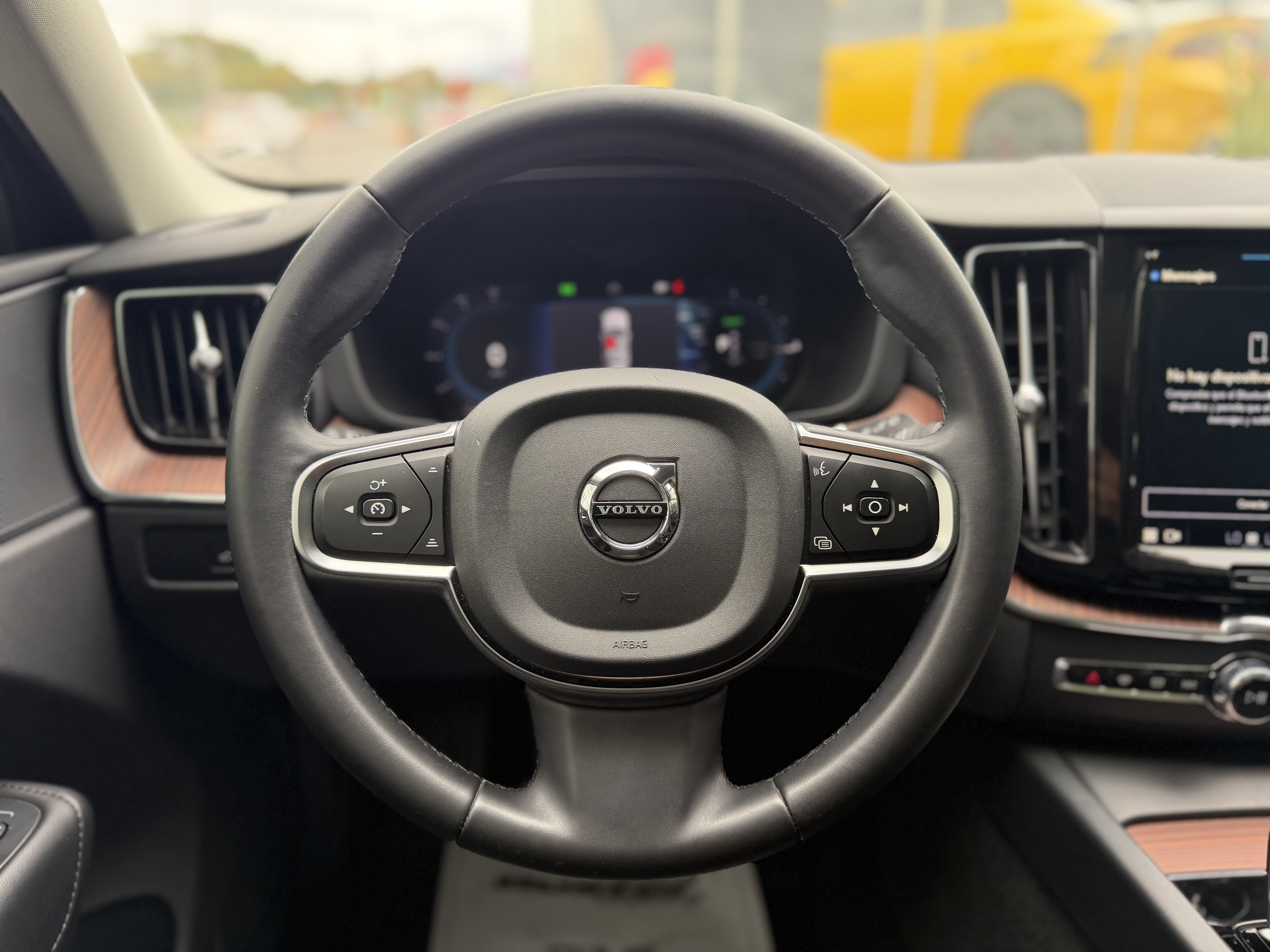 VOLVO XC60 T8 AWD RECHARGE 2024